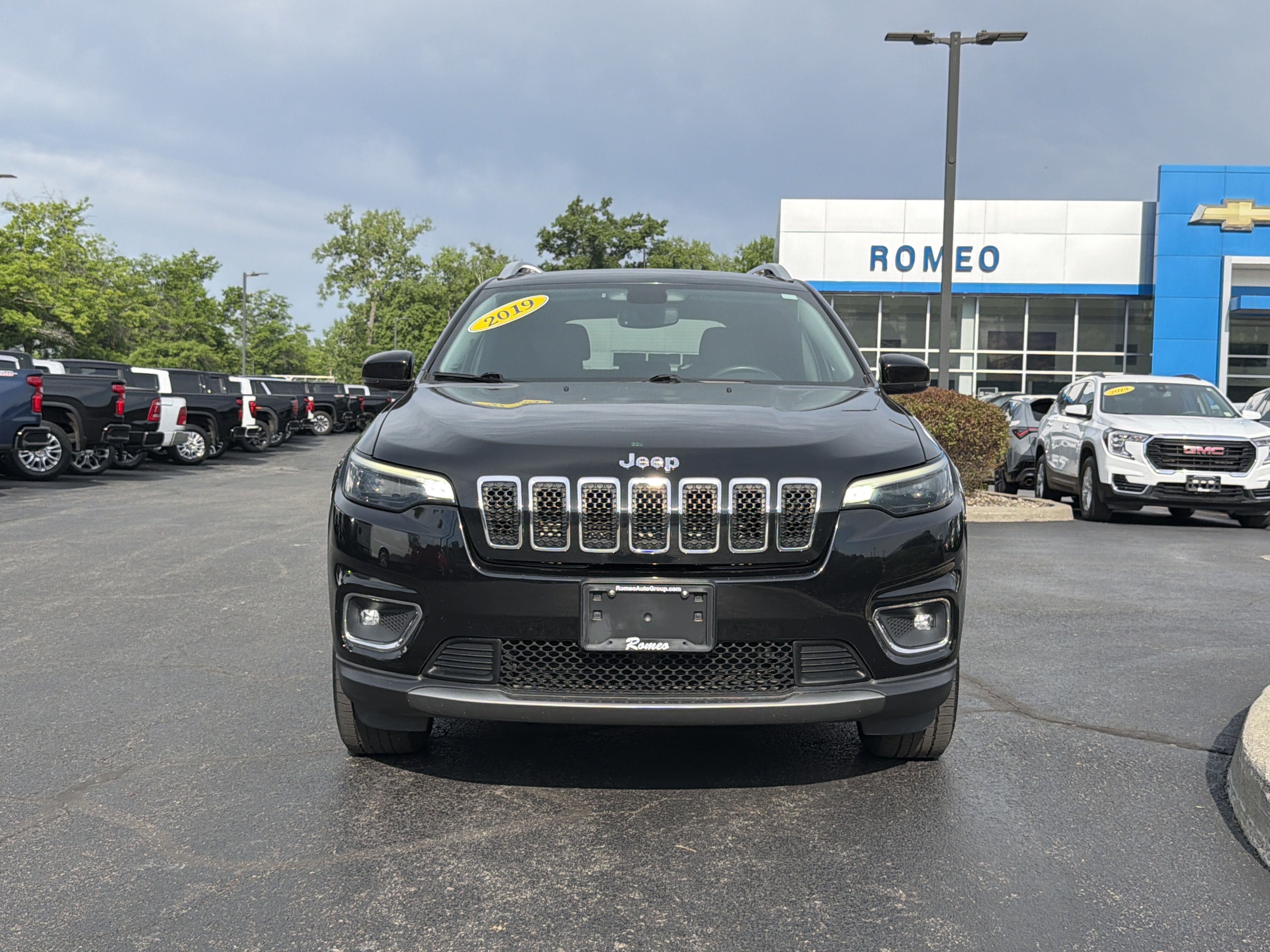 Used 2019 Jeep Cherokee Limited with VIN 1C4PJMDX3KD425153 for sale in Lake Katrine, NY