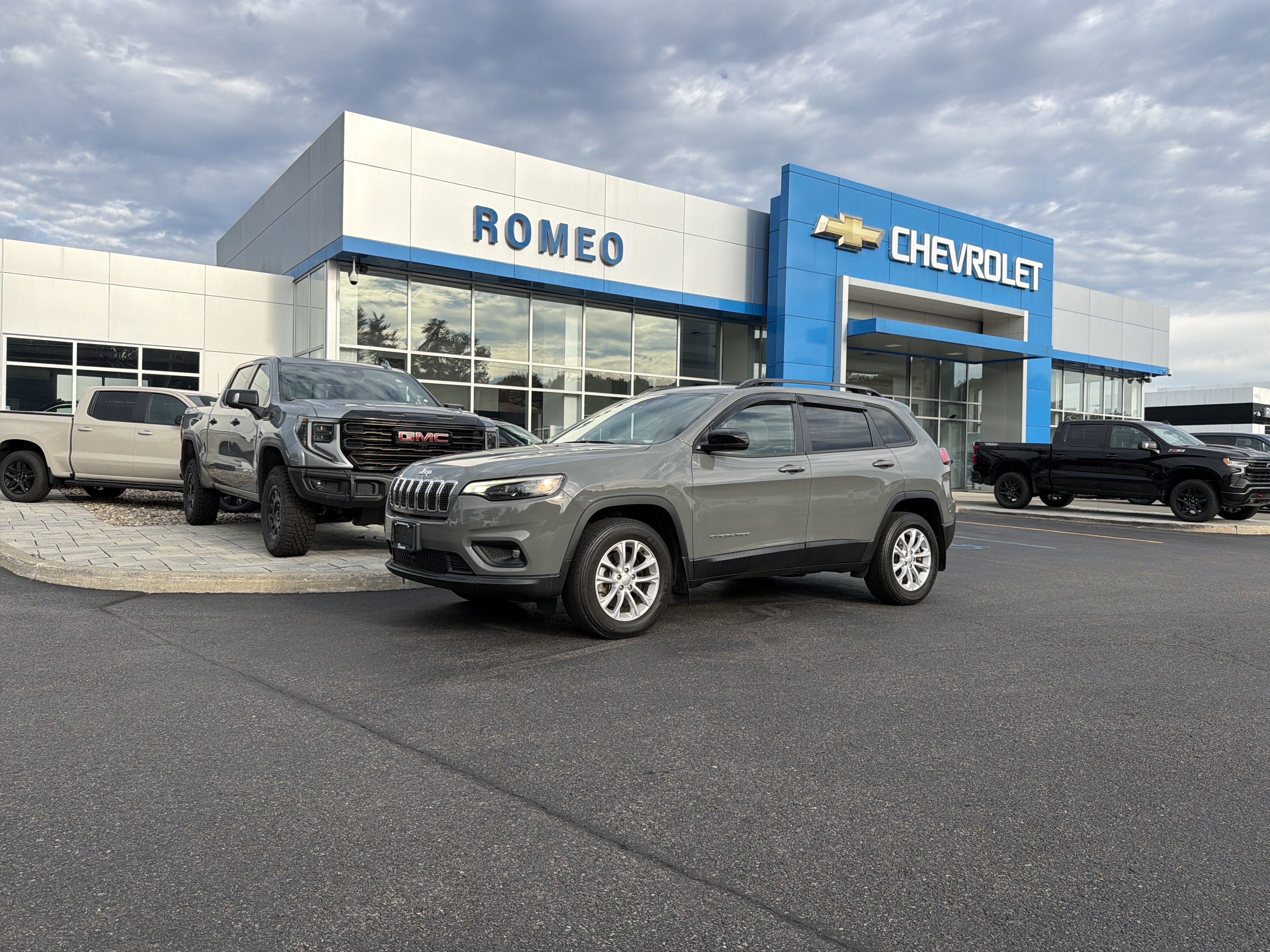 2022 Jeep Cherokee Latitude Lux 4x4