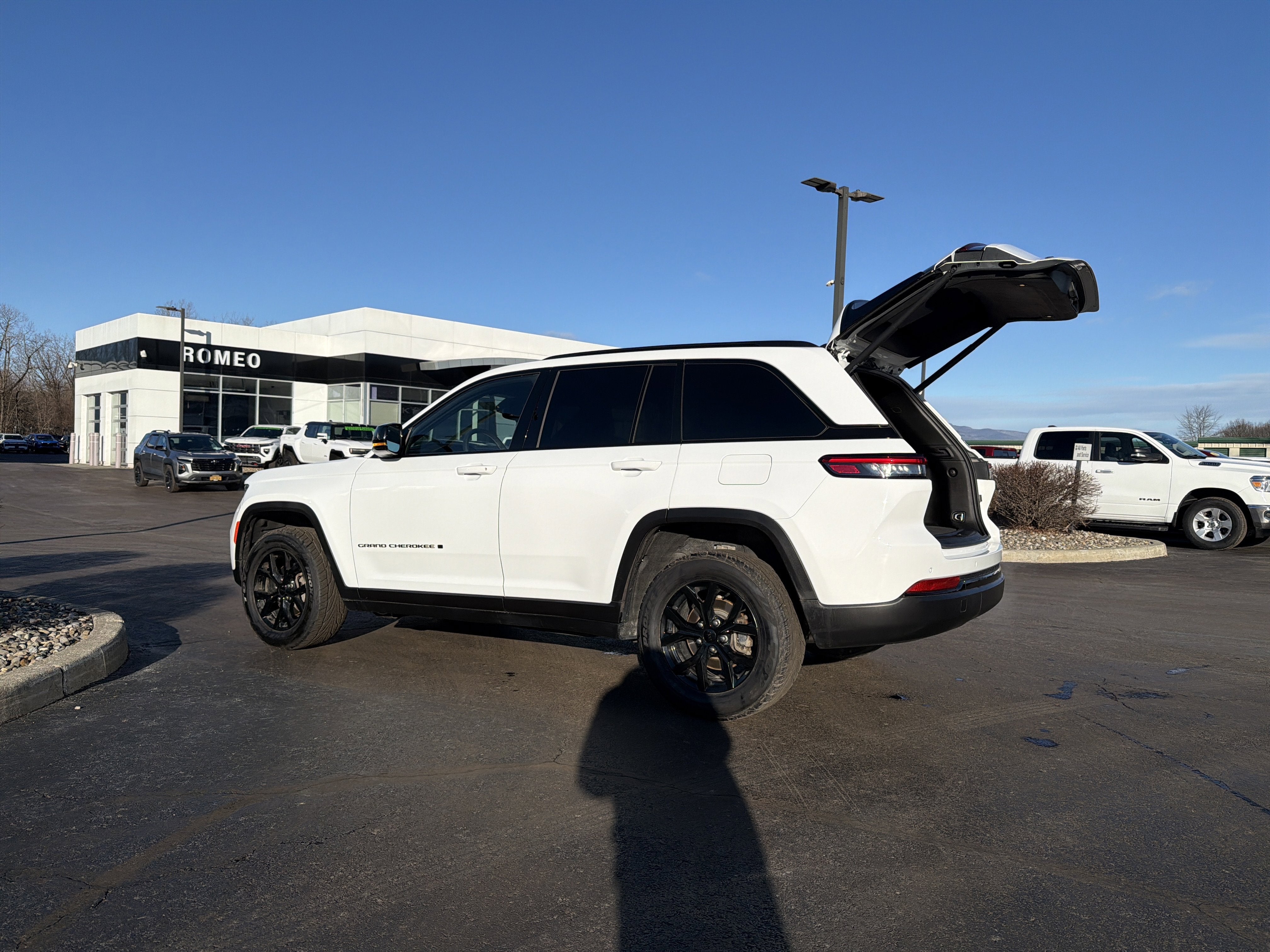 2024 Jeep Grand Cherokee Altitude 4x4