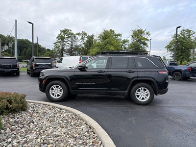 2023 Jeep Grand Cherokee Laredo 4x4