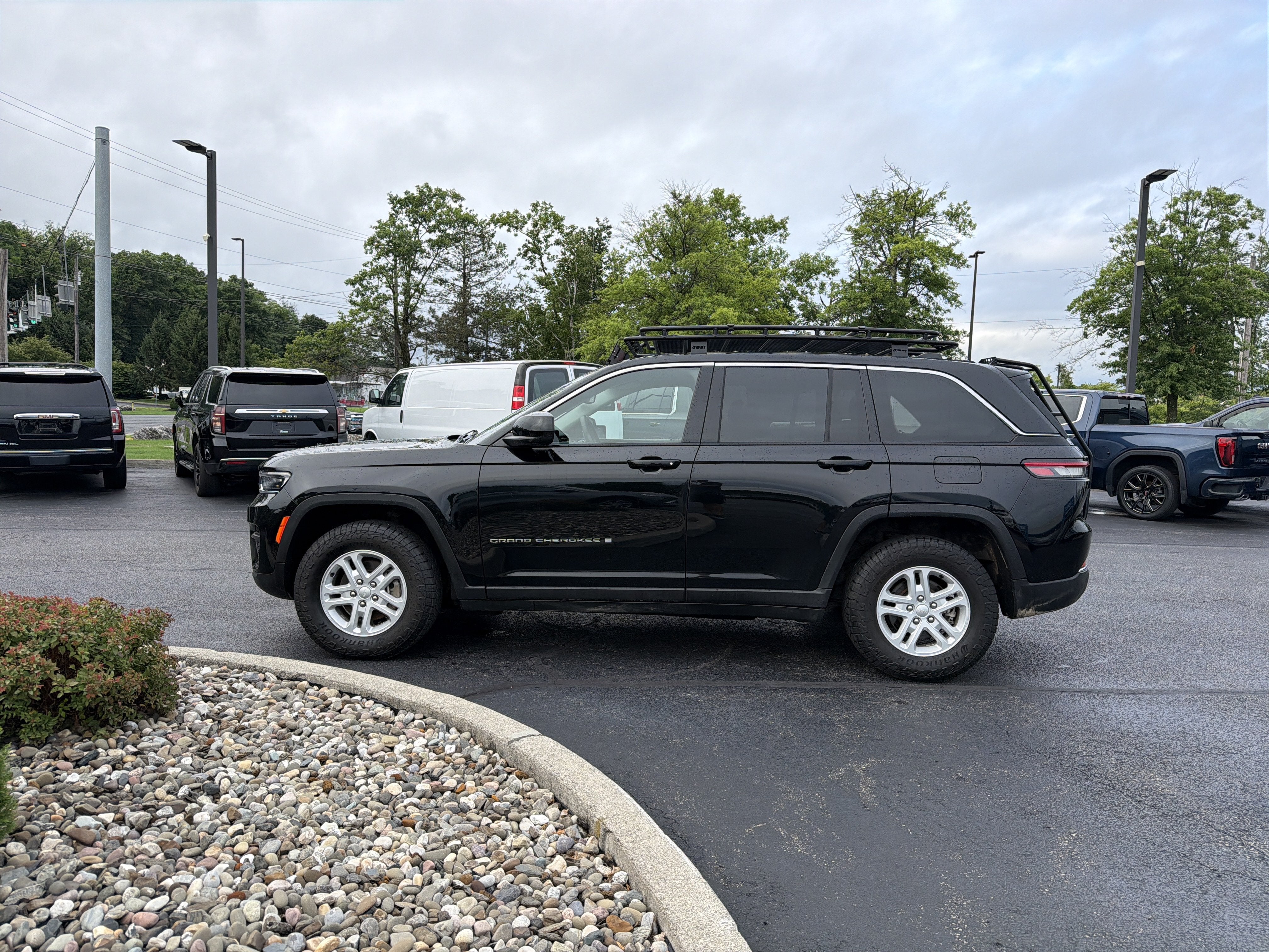 2023 Jeep Grand Cherokee Laredo 4x4