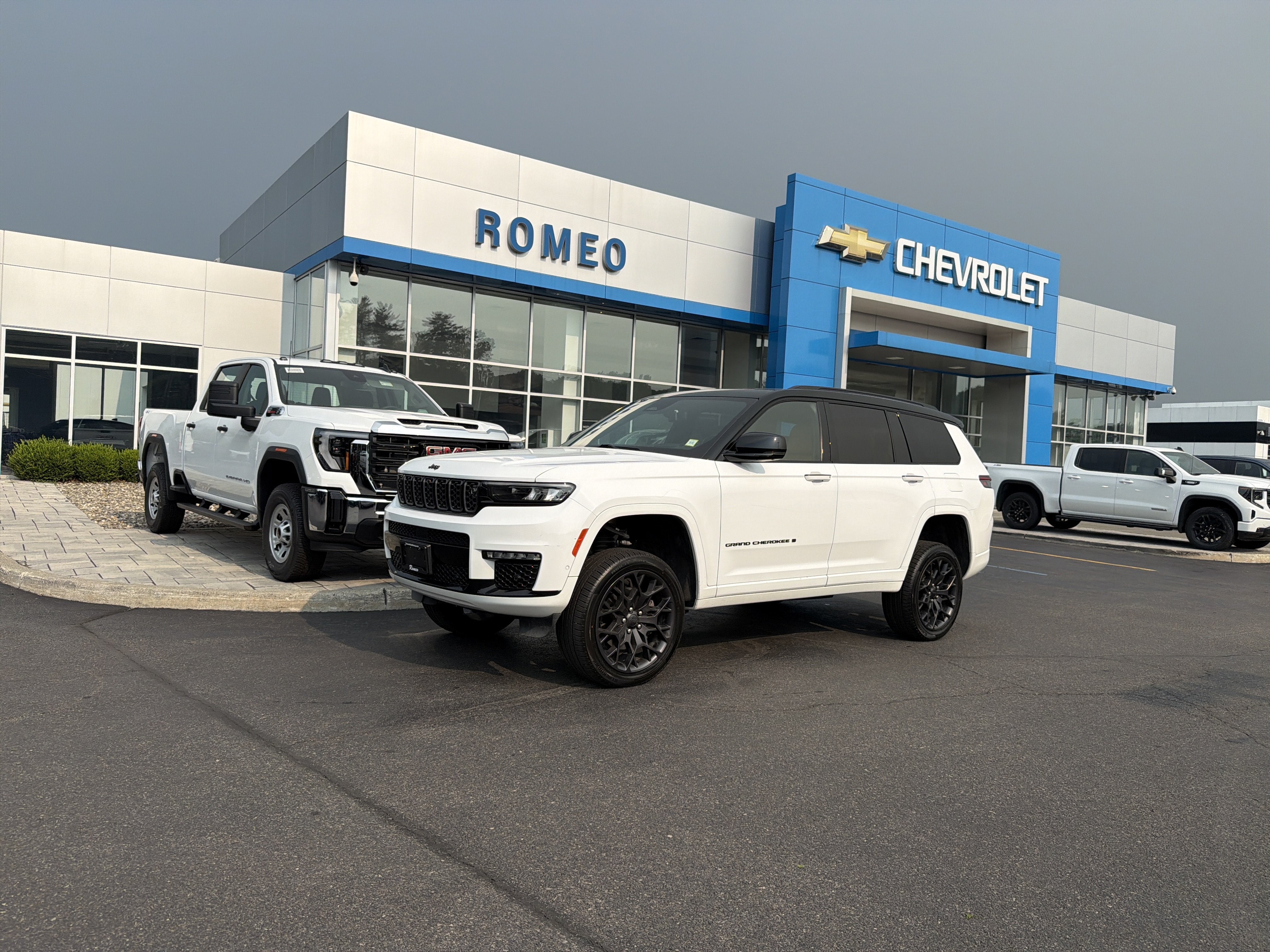 2023 Jeep Grand Cherokee L Summit 4x4