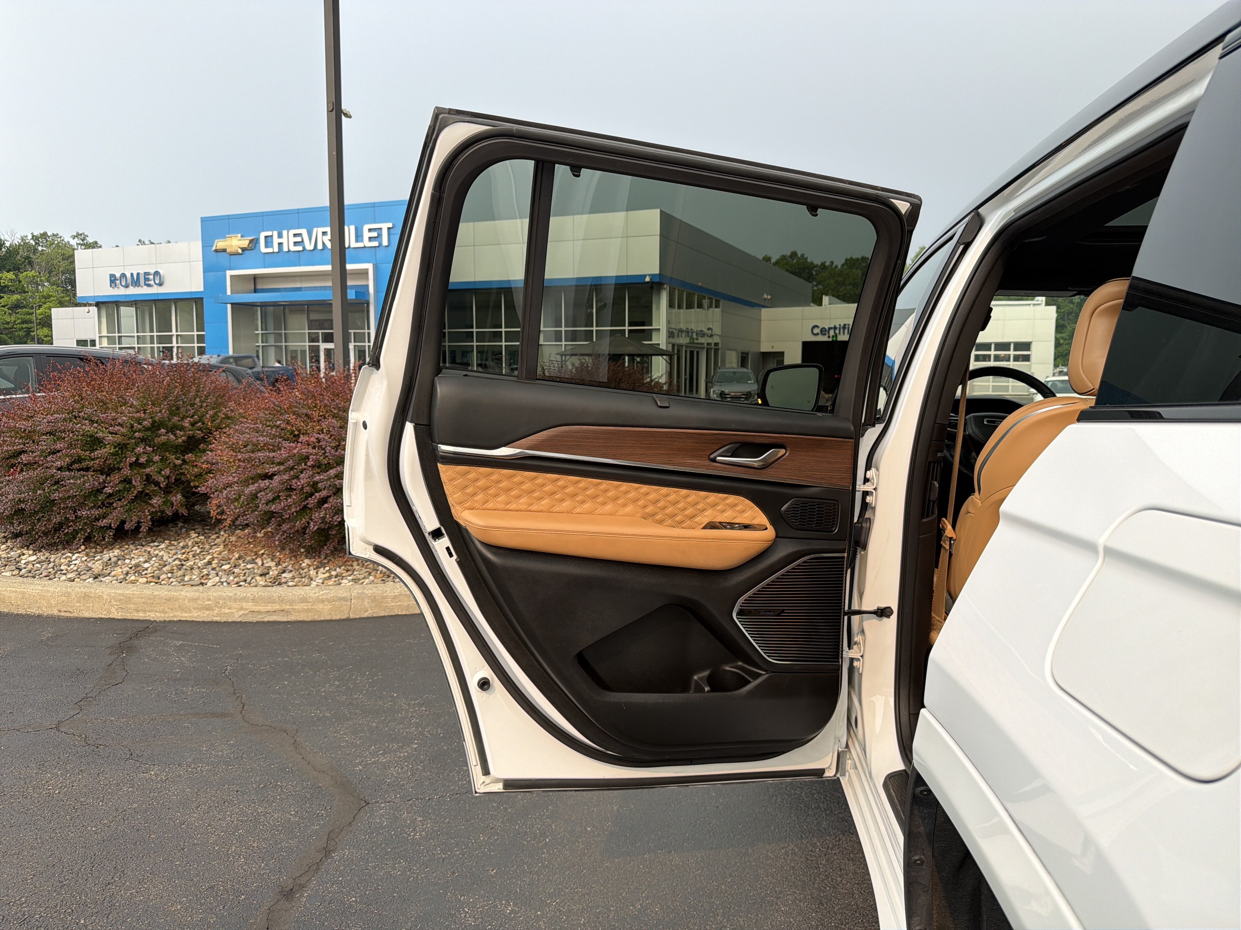 2023 Jeep Grand Cherokee L Summit 4x4