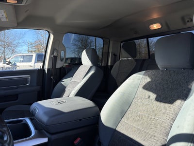 2018 RAM 1500 Big Horn Crew Cab 4x4 5'7" Box