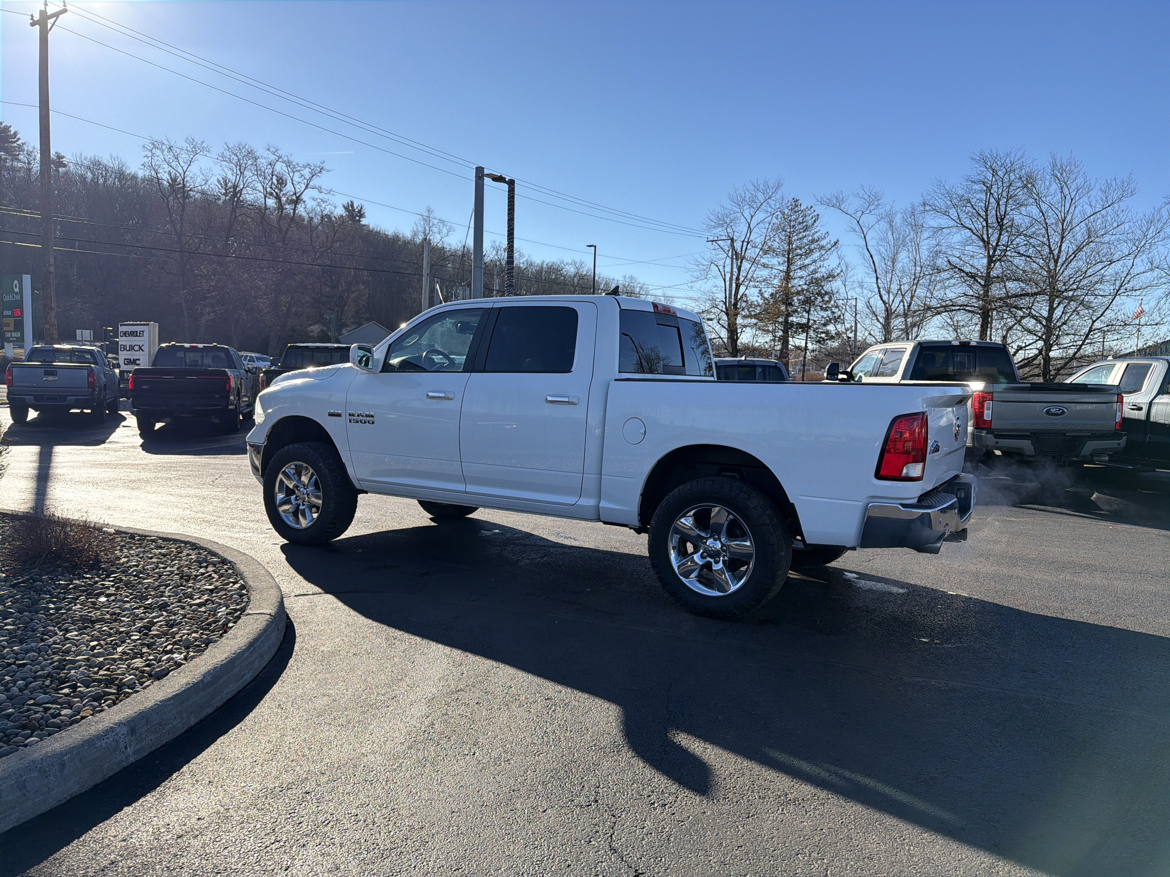 2018 RAM 1500 Big Horn Crew Cab 4x4 5'7" Box