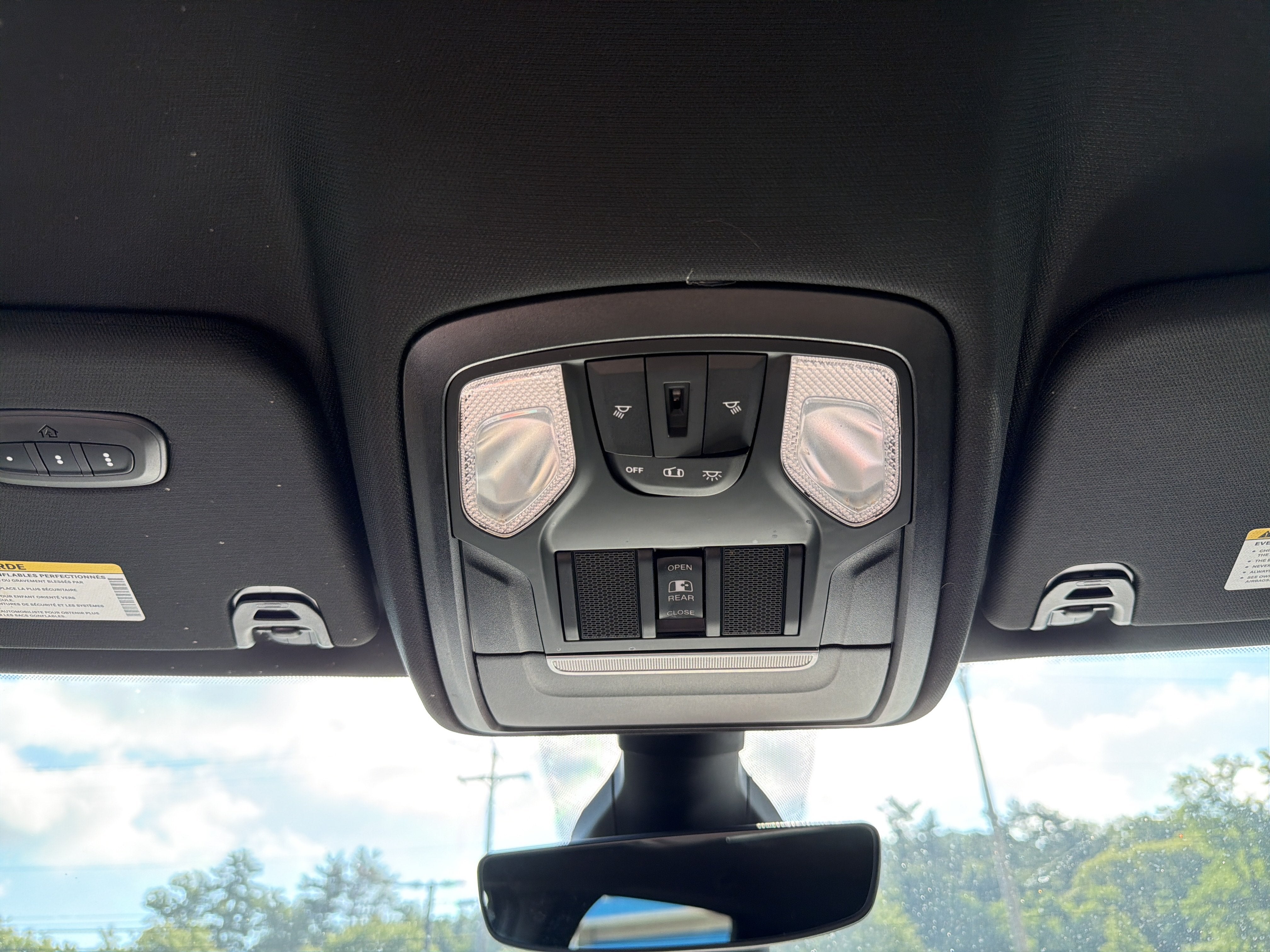 2020 RAM 1500 Big Horn Crew Cab 4x4 5'7" Box