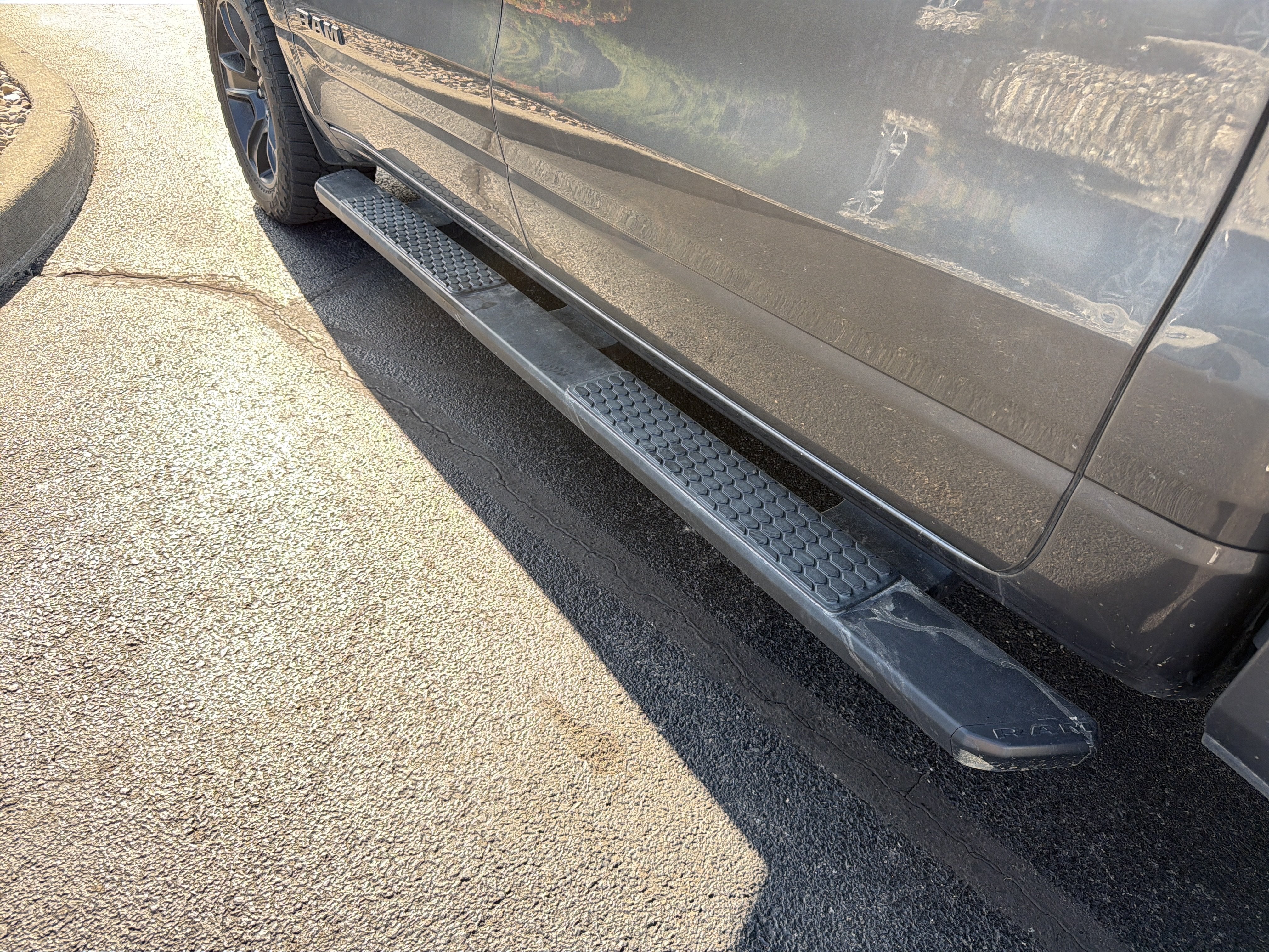 2020 RAM 1500 Big Horn Crew Cab 4x4 5'7" Box