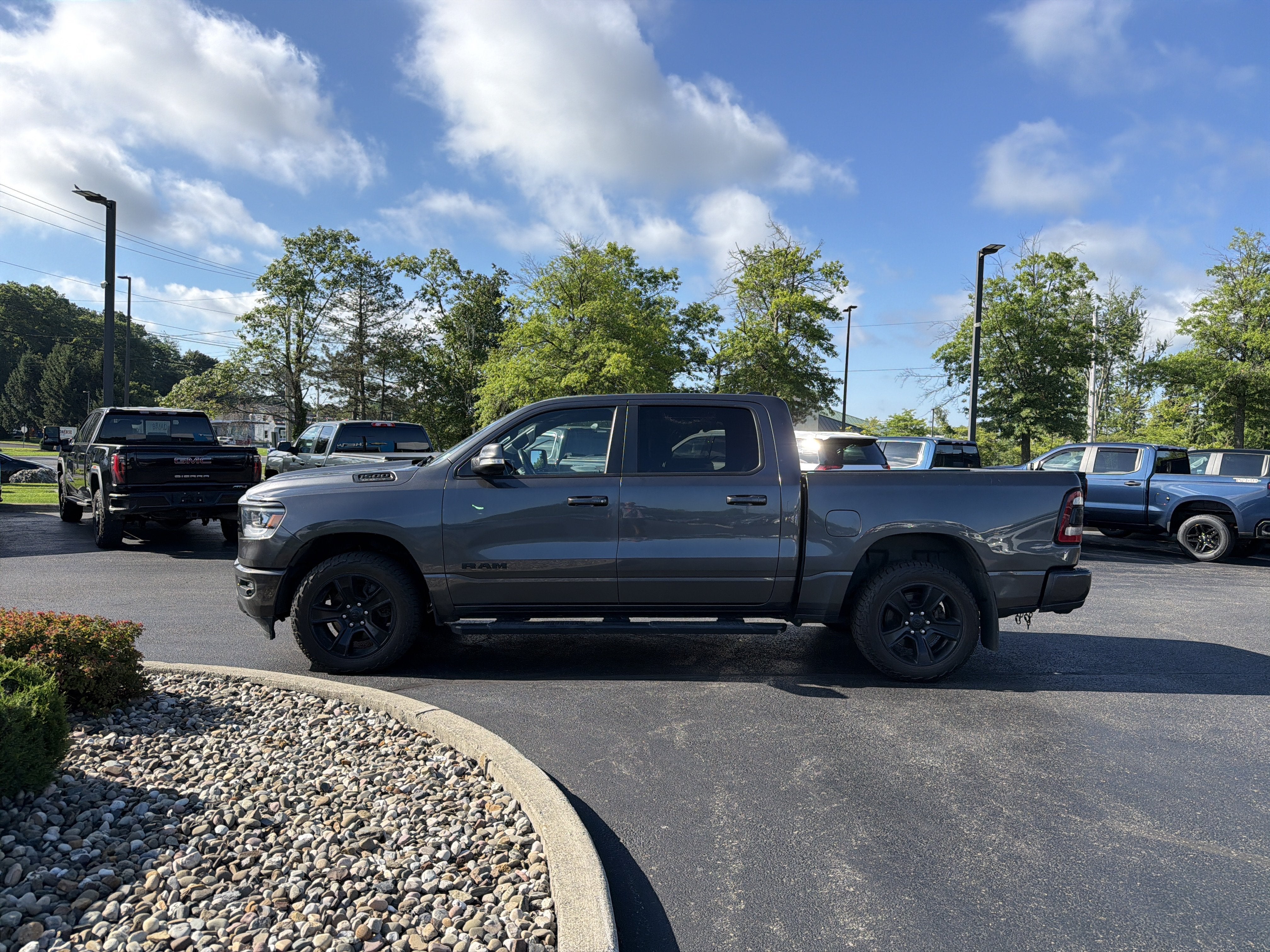 2020 RAM 1500 Big Horn Crew Cab 4x4 5'7" Box