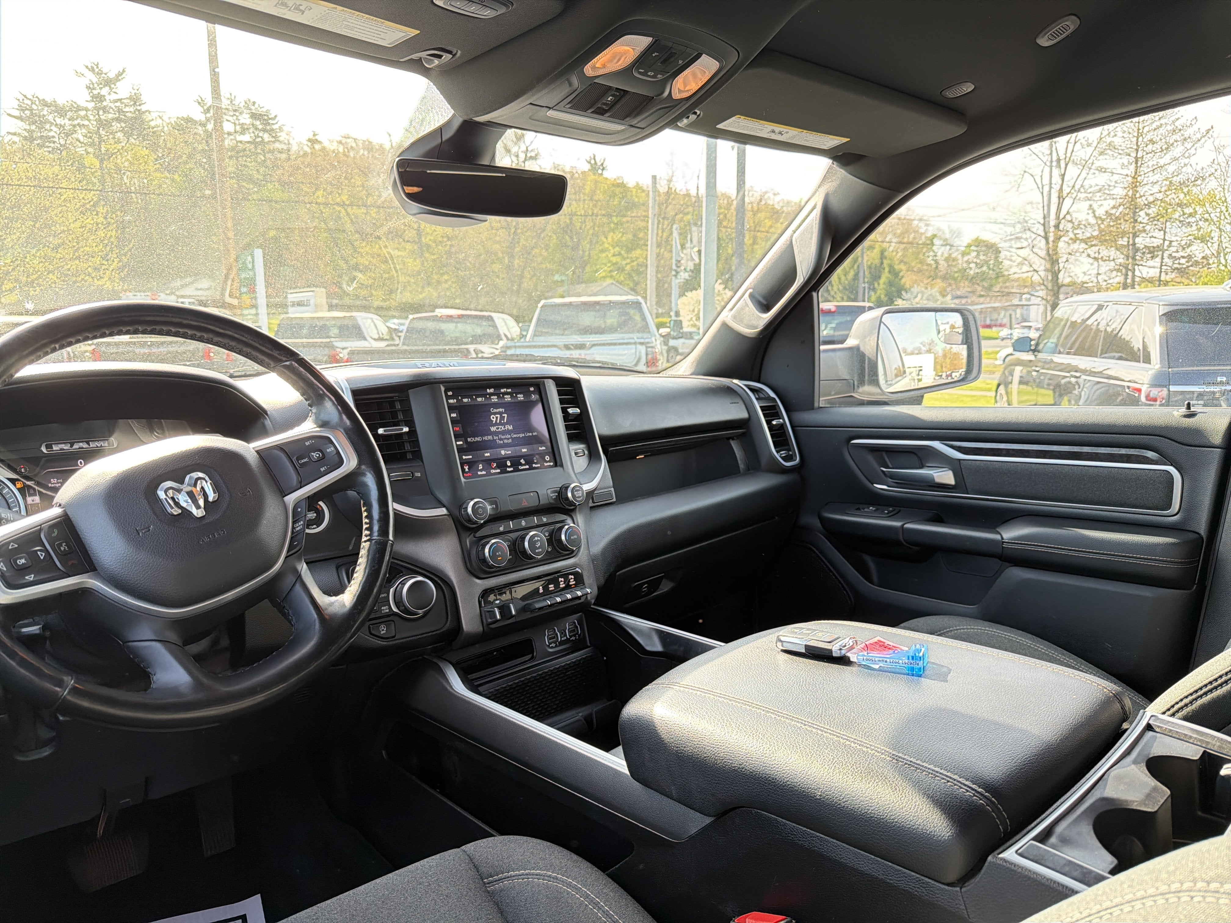 2021 RAM 1500 Big Horn Crew Cab 4x4 5'7" Box