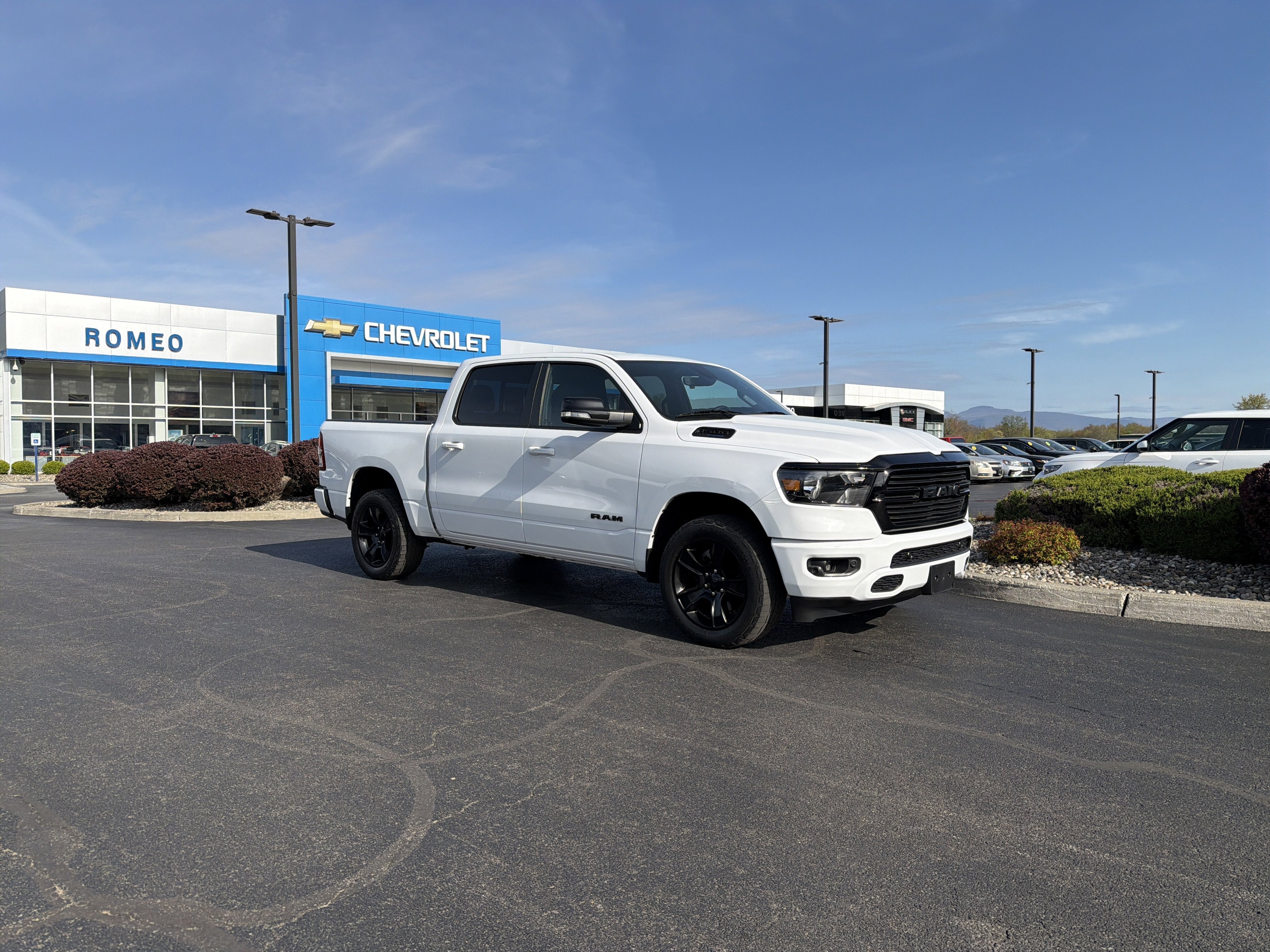 2021 RAM 1500 Big Horn Crew Cab 4x4 5'7" Box