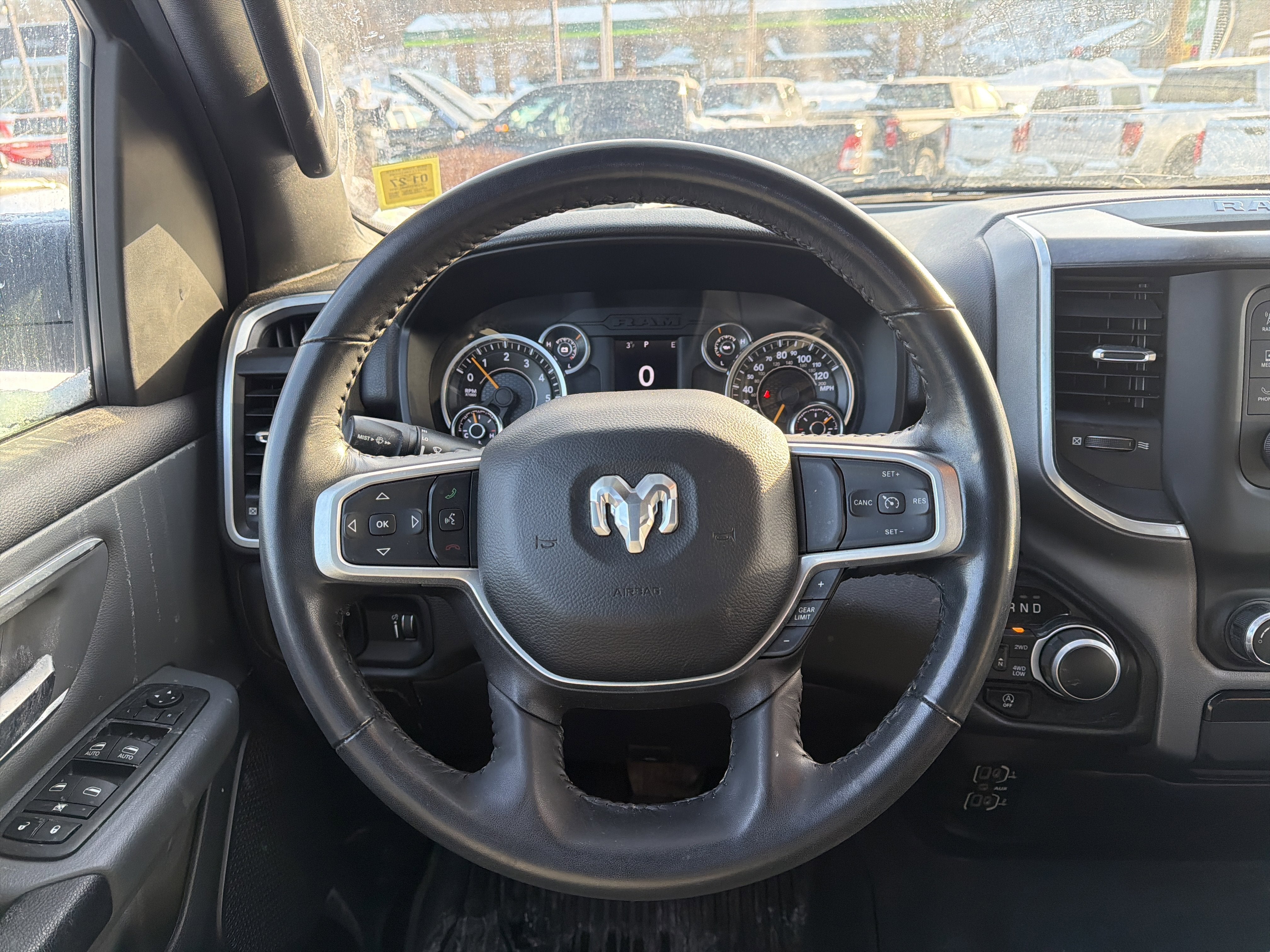 2022 RAM 1500 Big Horn Crew Cab 4x4 5'7" Box