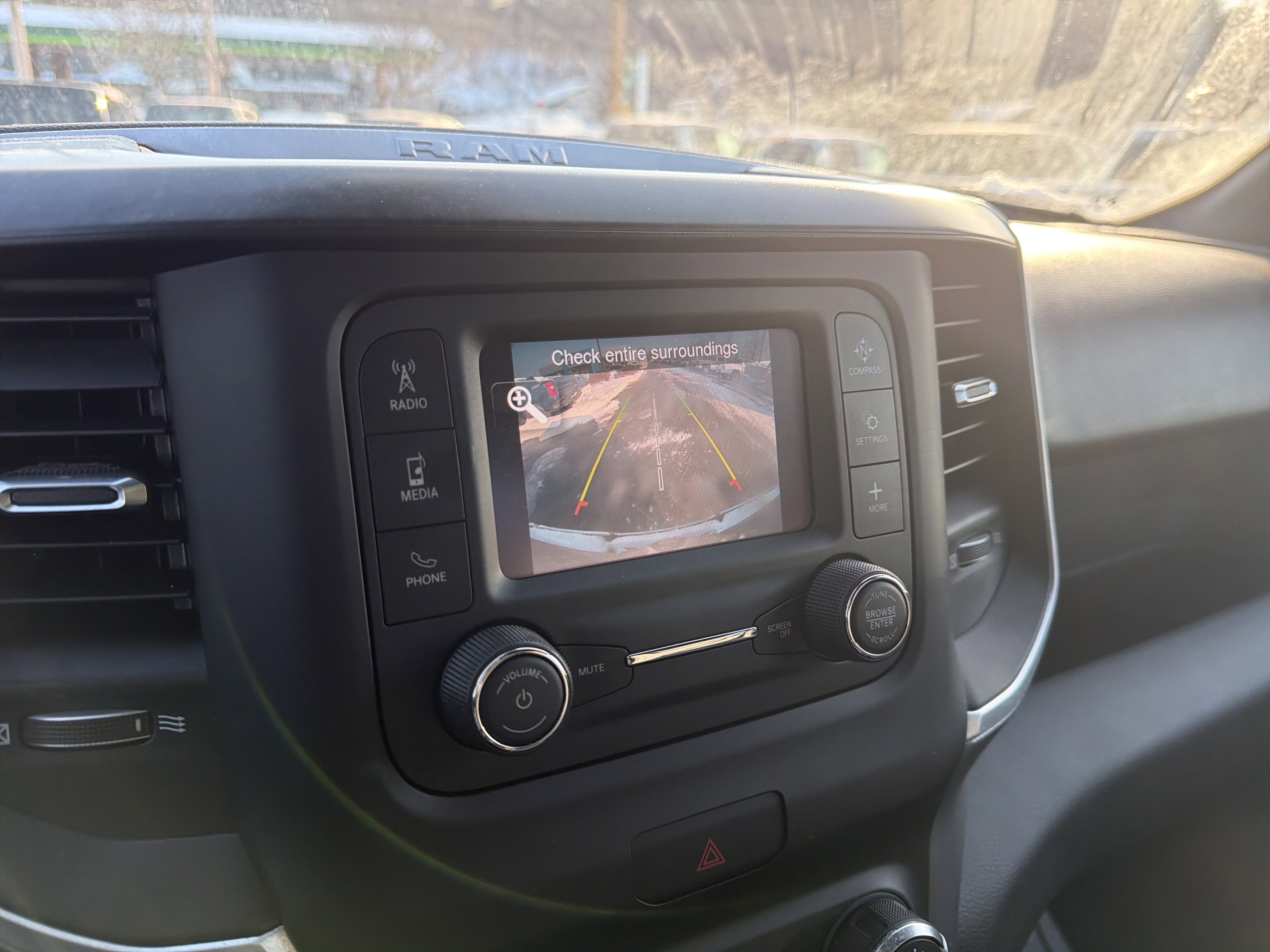 2022 RAM 1500 Big Horn Crew Cab 4x4 5'7" Box