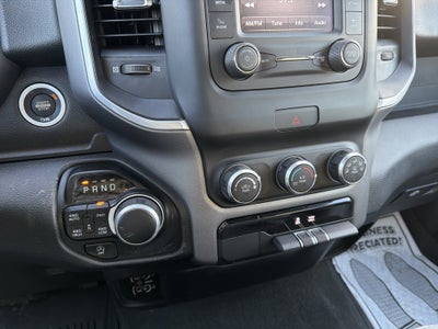 2022 RAM 1500 Big Horn Crew Cab 4x4 5'7" Box