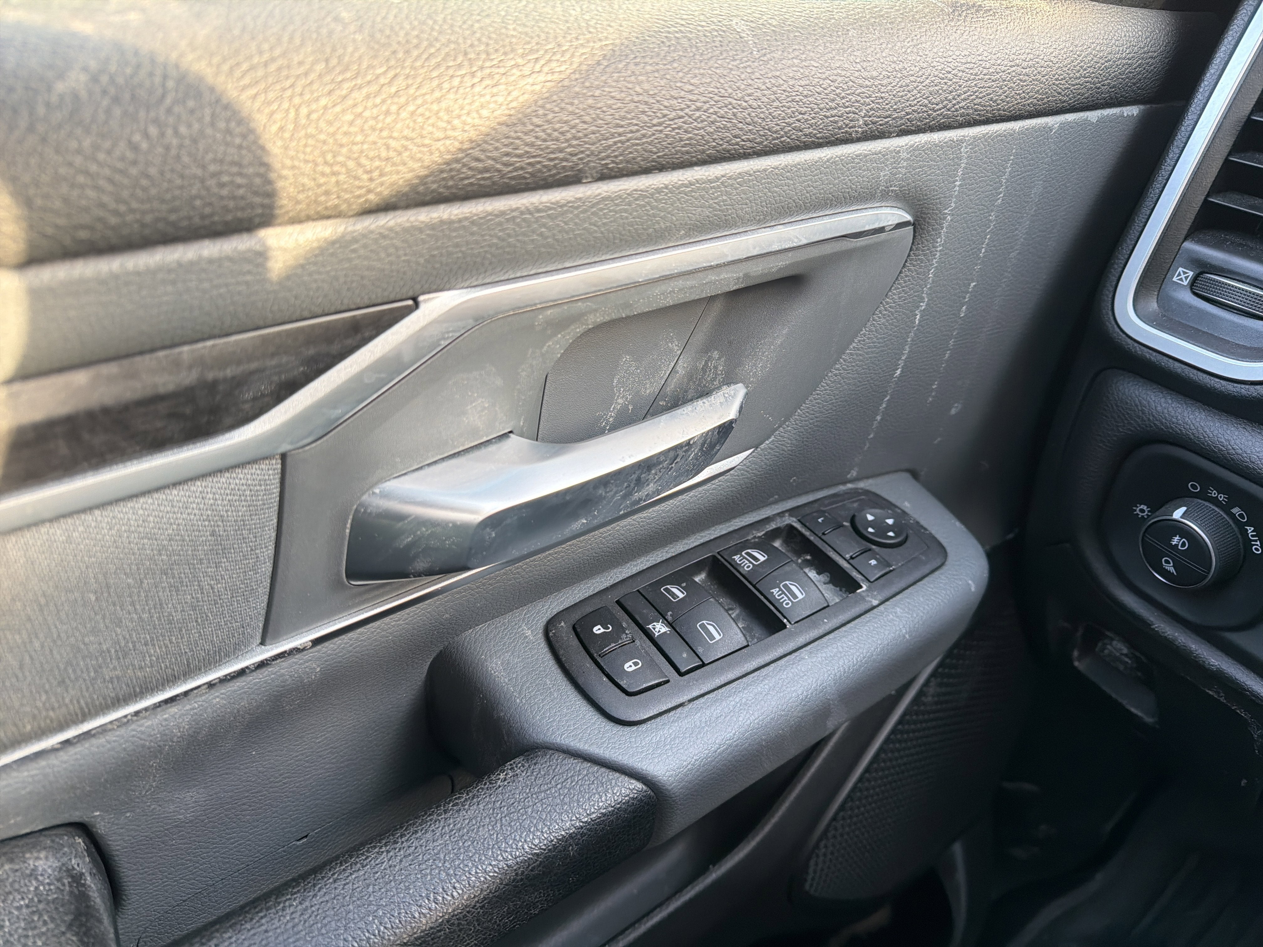 2022 RAM 1500 Big Horn Crew Cab 4x4 5'7" Box