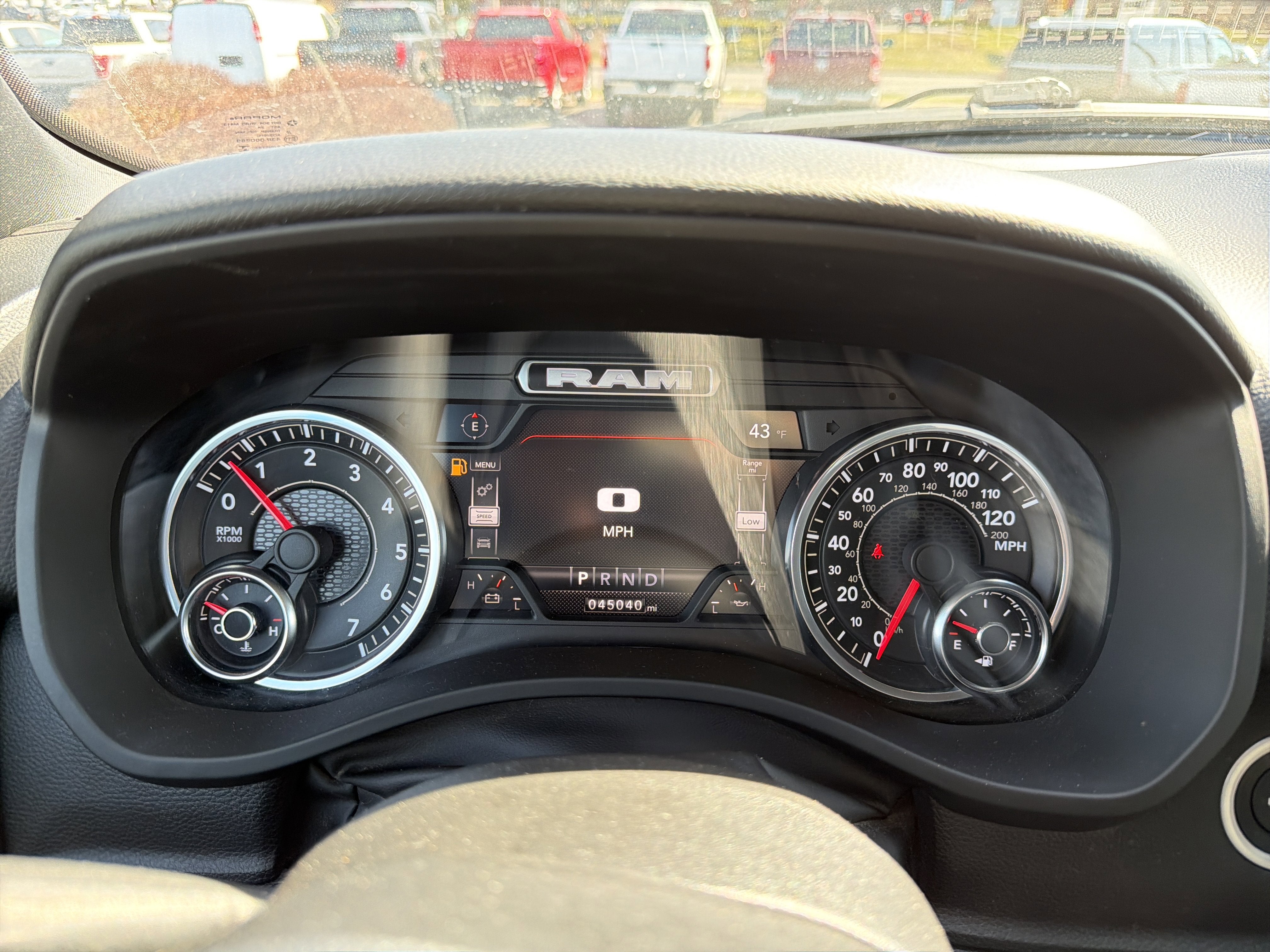 2022 RAM 1500 Big Horn Crew Cab 4x4 5'7" Box