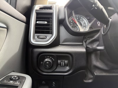 2019 RAM 1500 Big Horn/Lone Star Crew Cab 4x4 5'7" Box