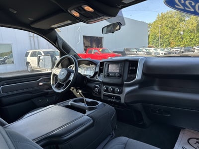 2022 RAM 1500 Big Horn Crew Cab 4x4 5'7" Box