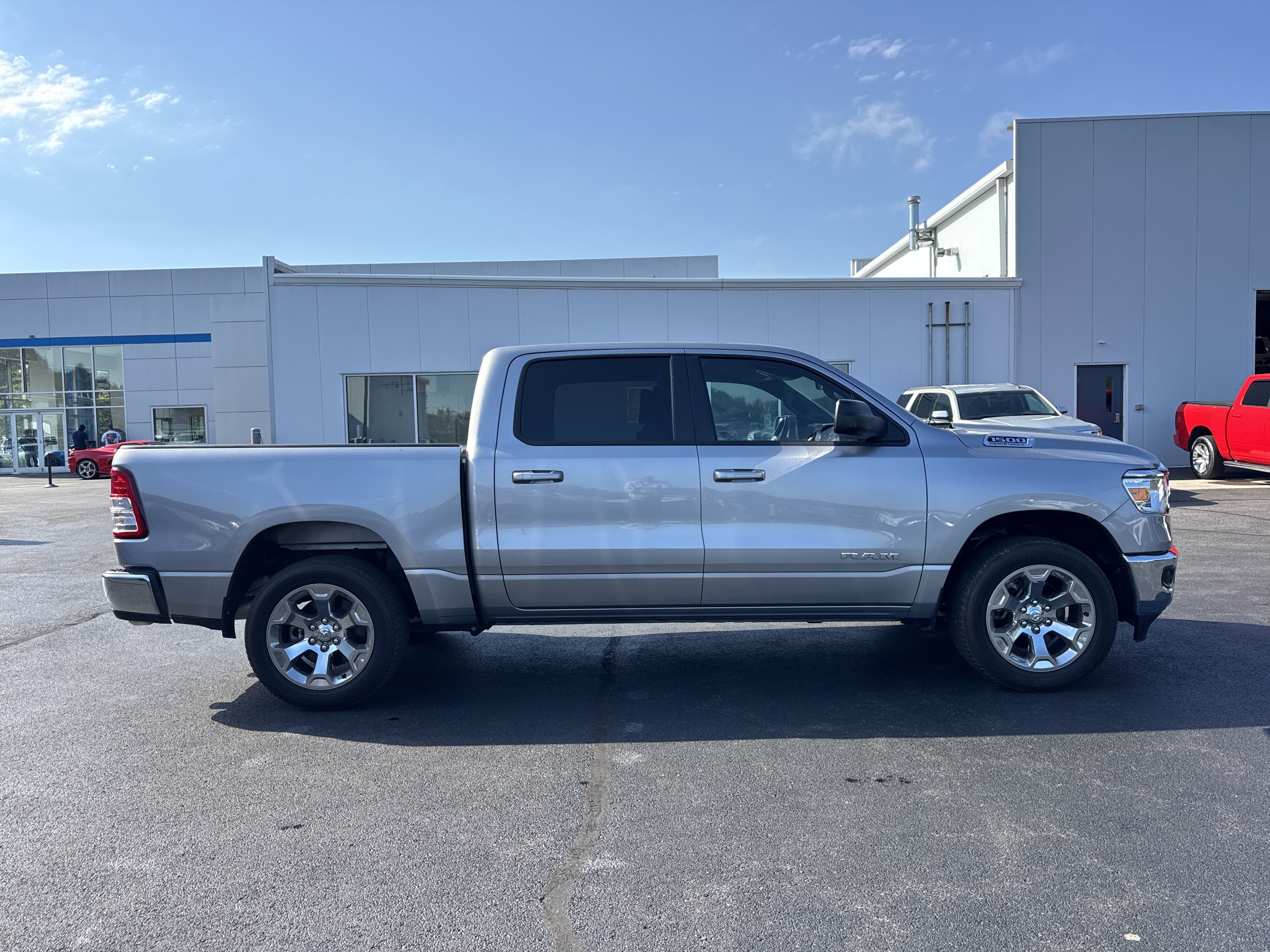 2022 RAM 1500 Big Horn Crew Cab 4x4 5'7" Box