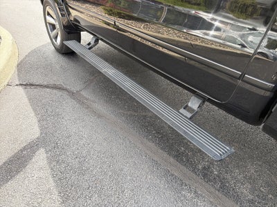 2019 RAM 1500 Limited Crew Cab 4x4 5'7" Box