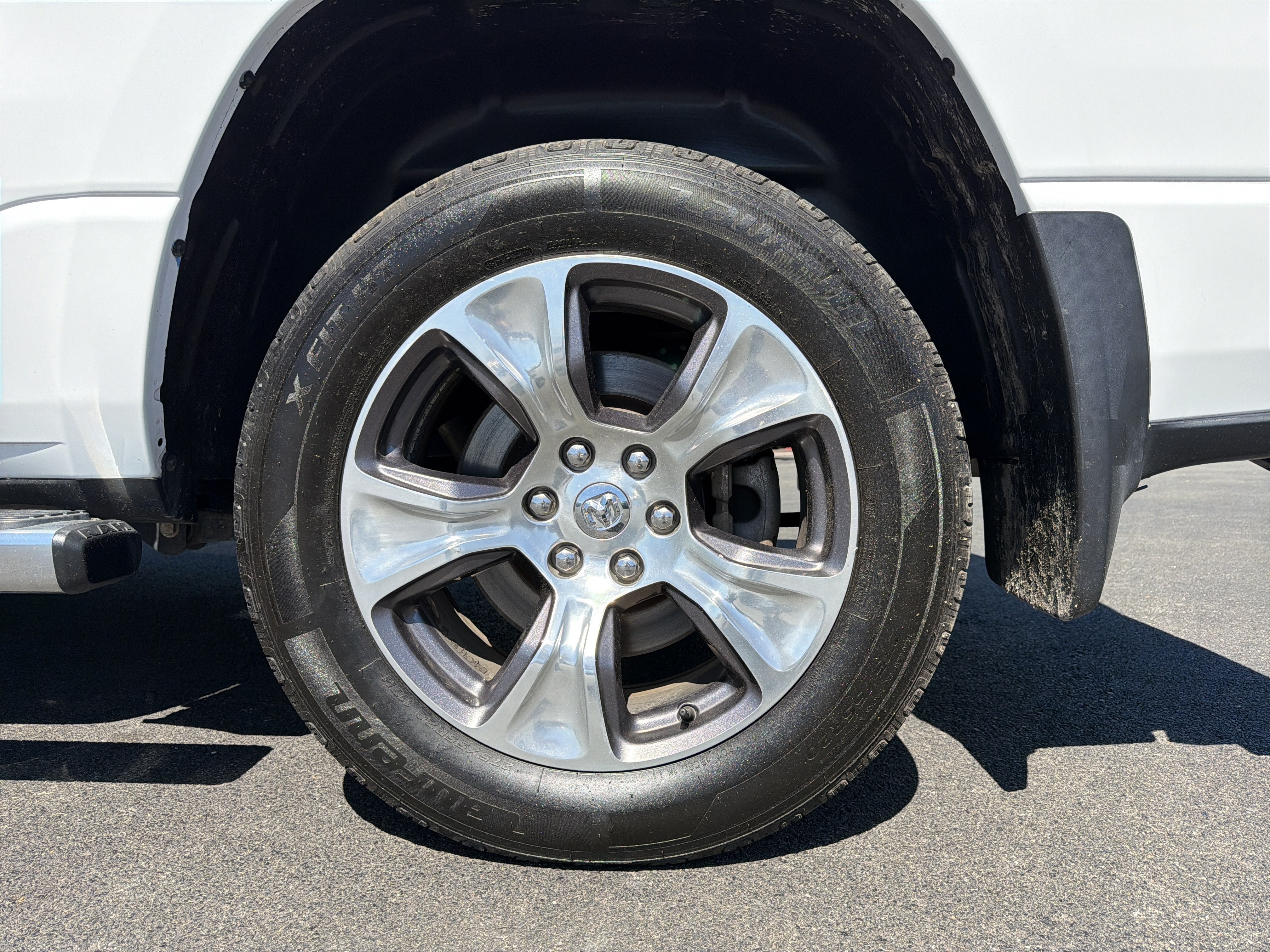2023 RAM 1500 Laramie Crew Cab 4x4 5'7" Box