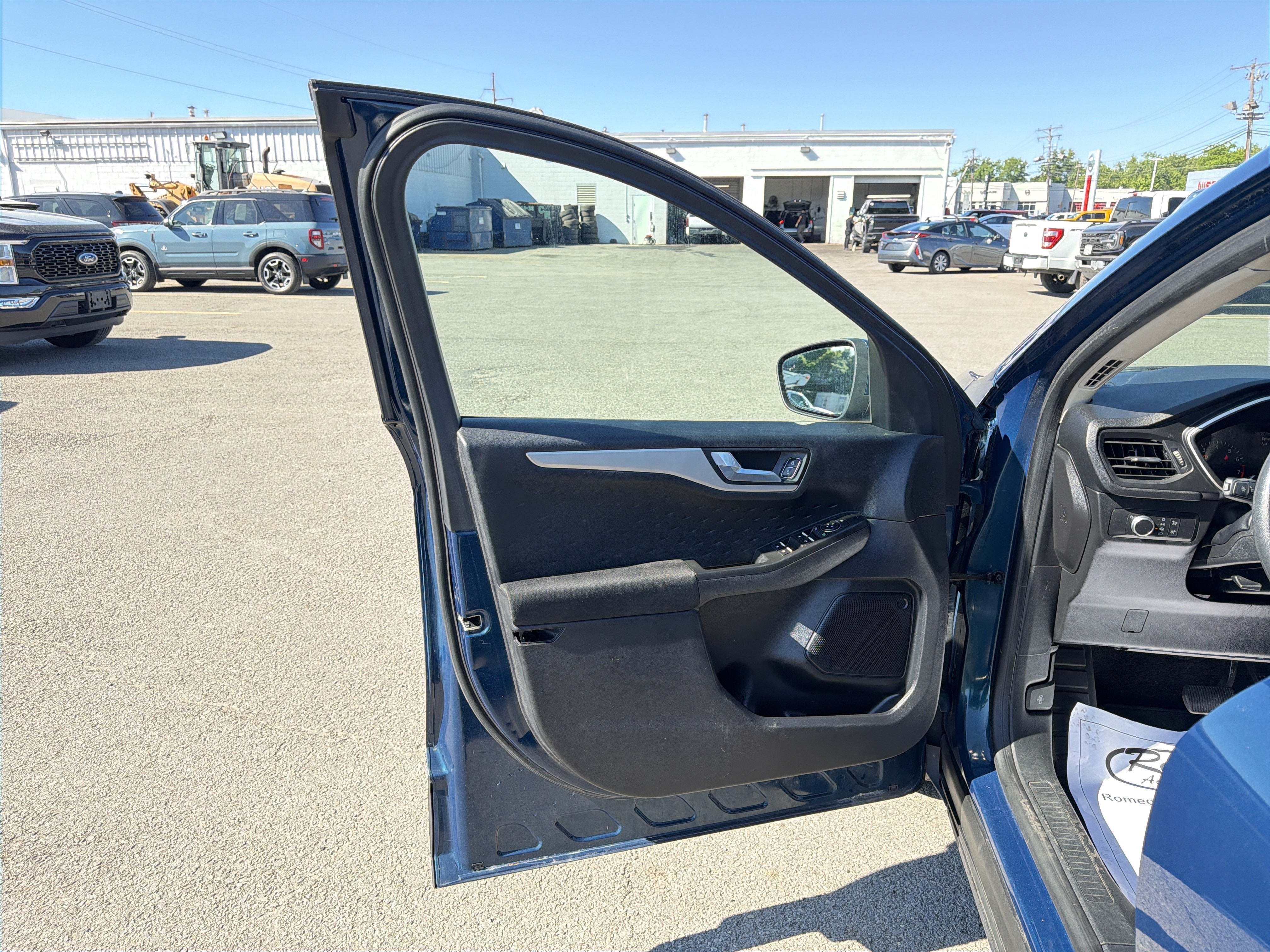 2020 Ford Escape SE