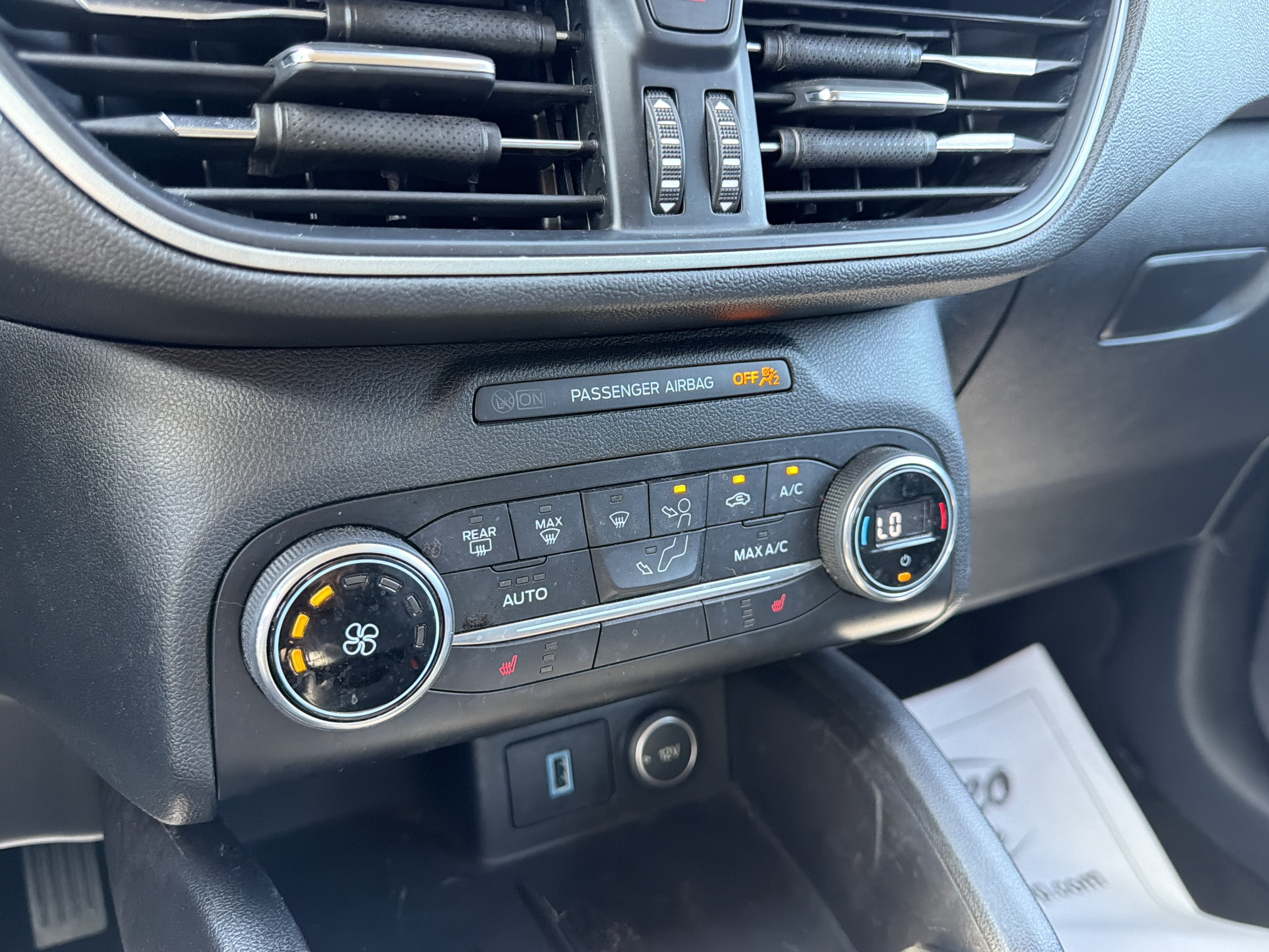 2020 Ford Escape SE