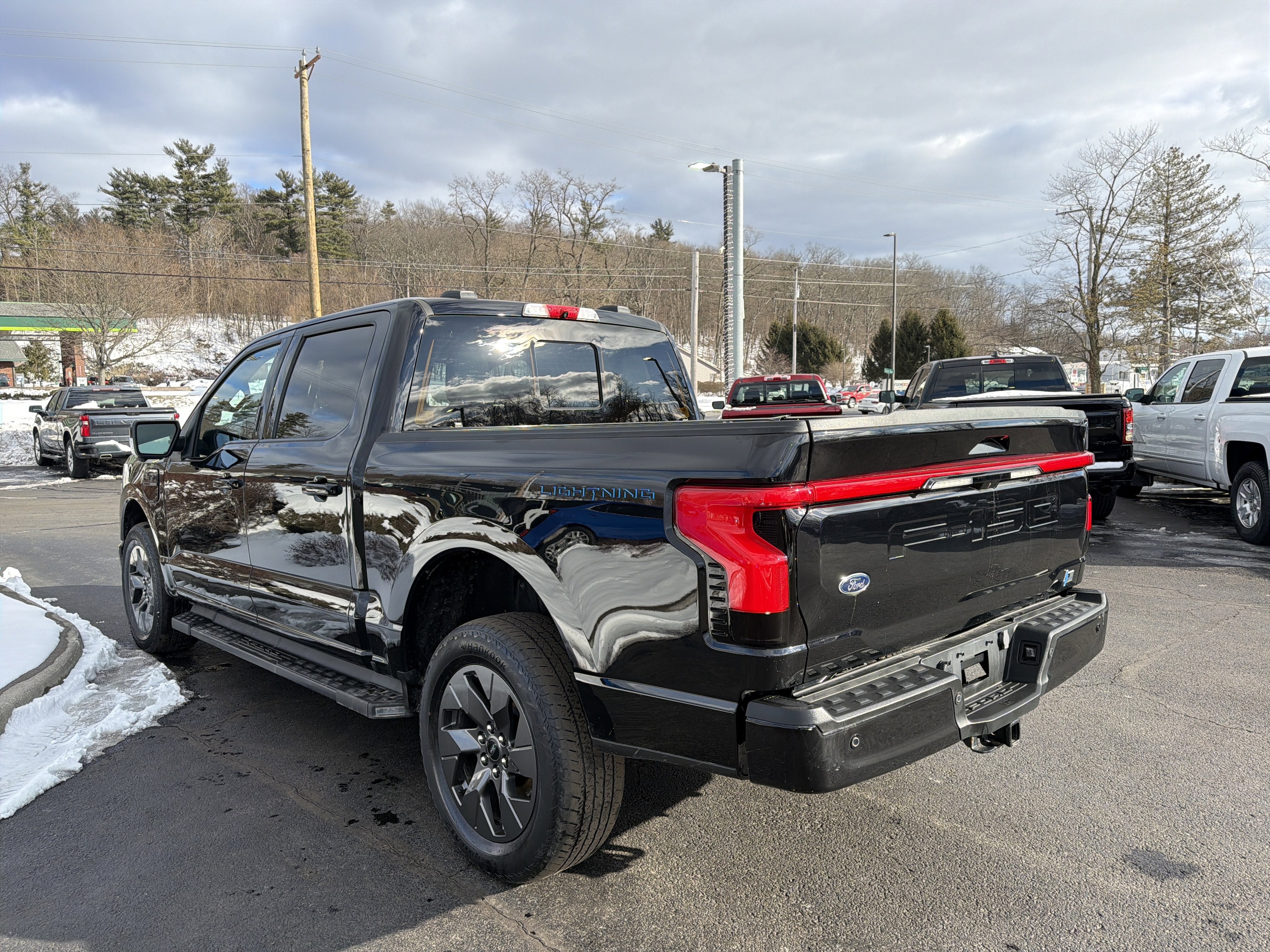 2023 Ford F-150 Lightning LARIAT