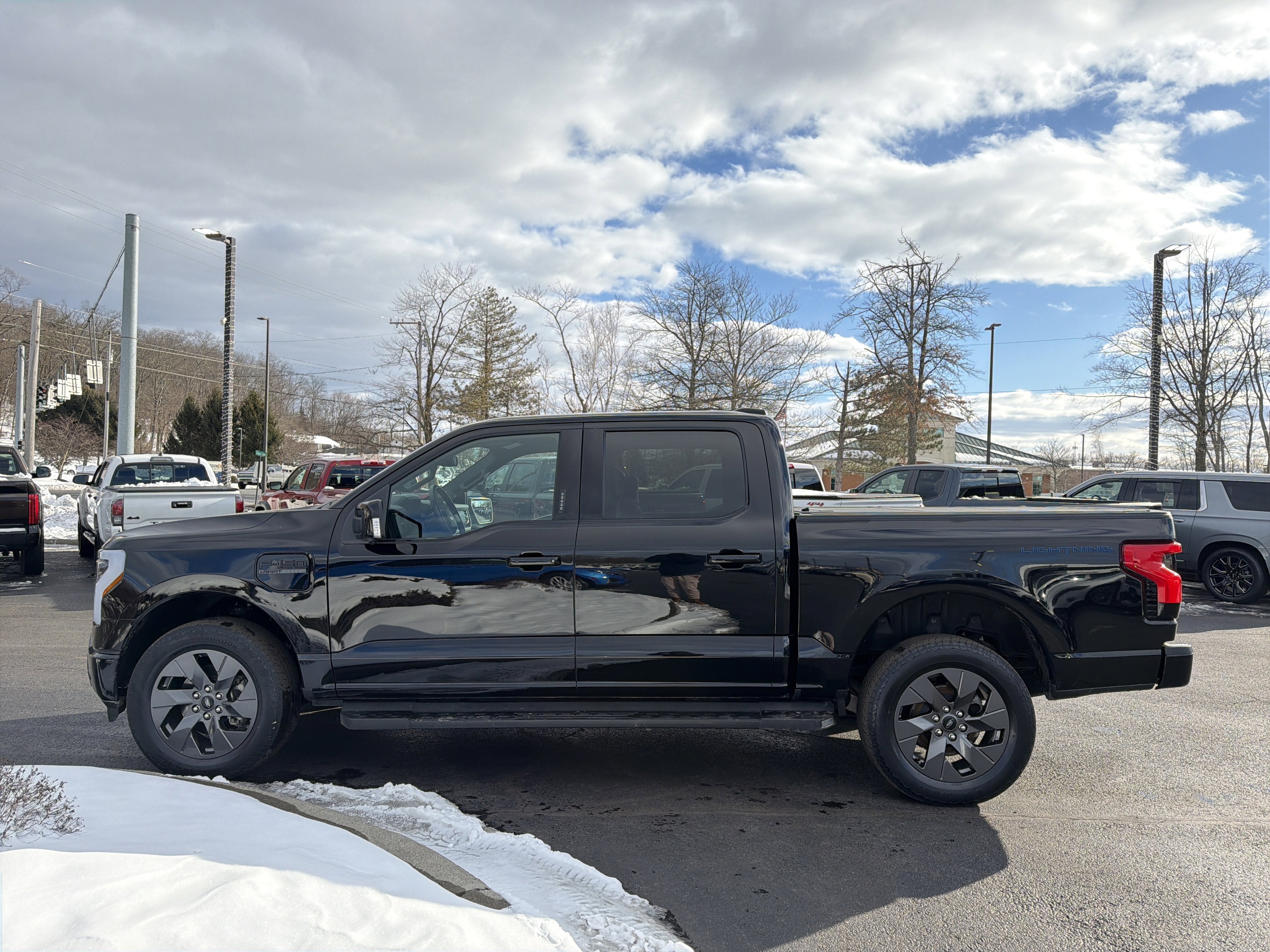2023 Ford F-150 Lightning LARIAT