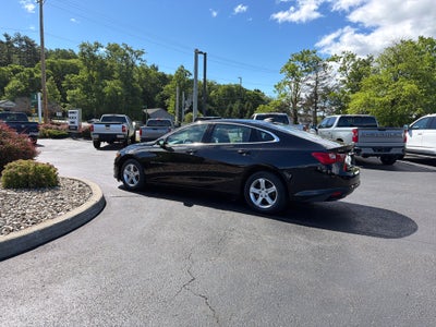 2022 Chevrolet Malibu LS
