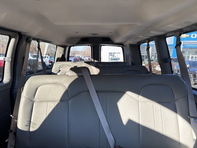 2025 Chevrolet Express Passenger 1LS