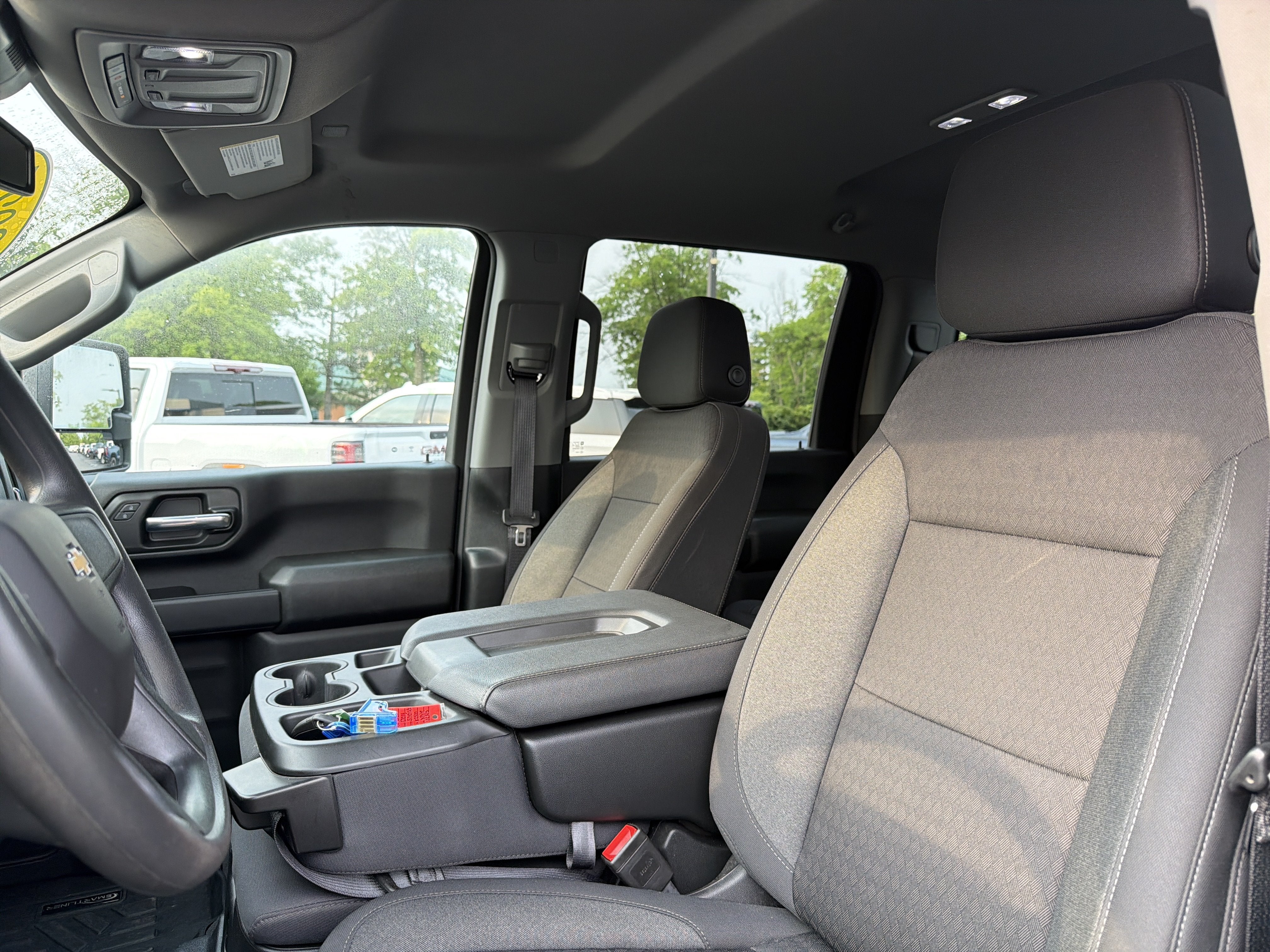 2025 Chevrolet Silverado 2500HD Custom - Photo 25