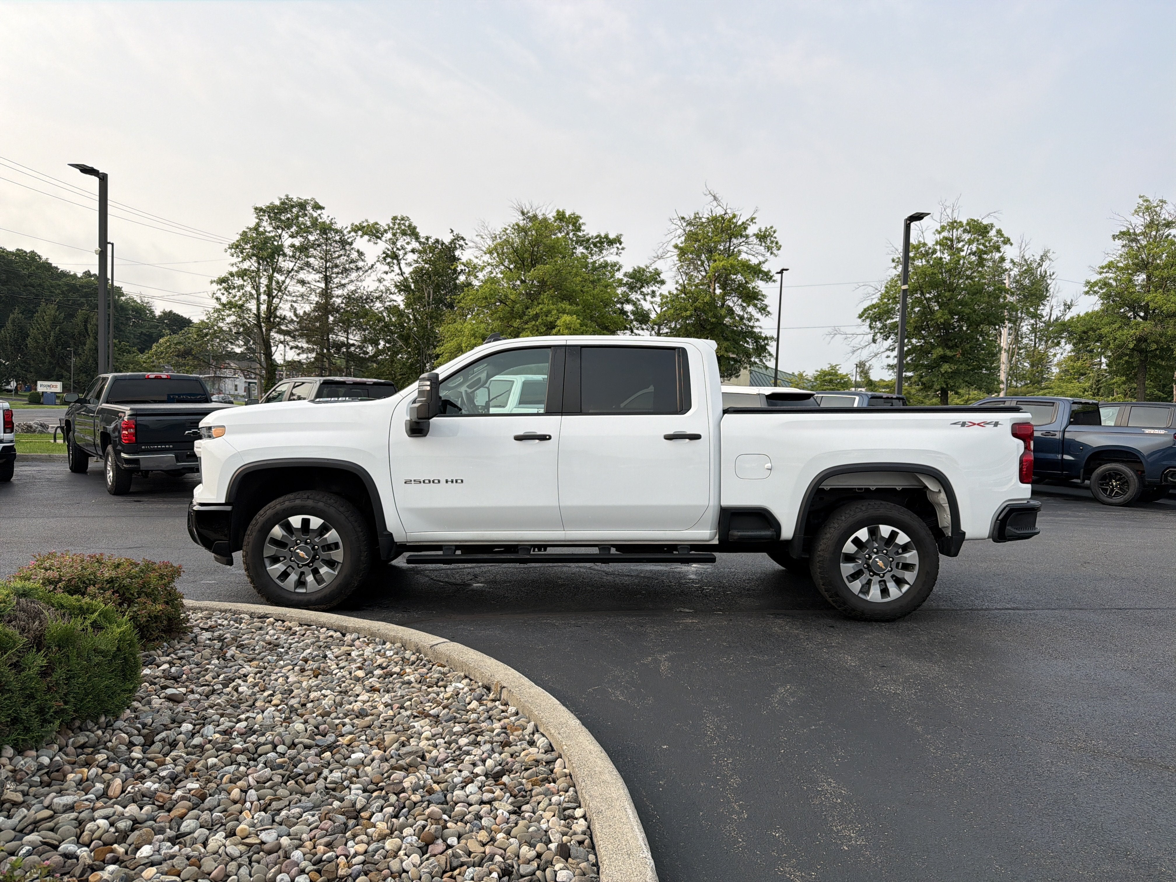 2025 Chevrolet Silverado 2500HD Custom - Photo 9