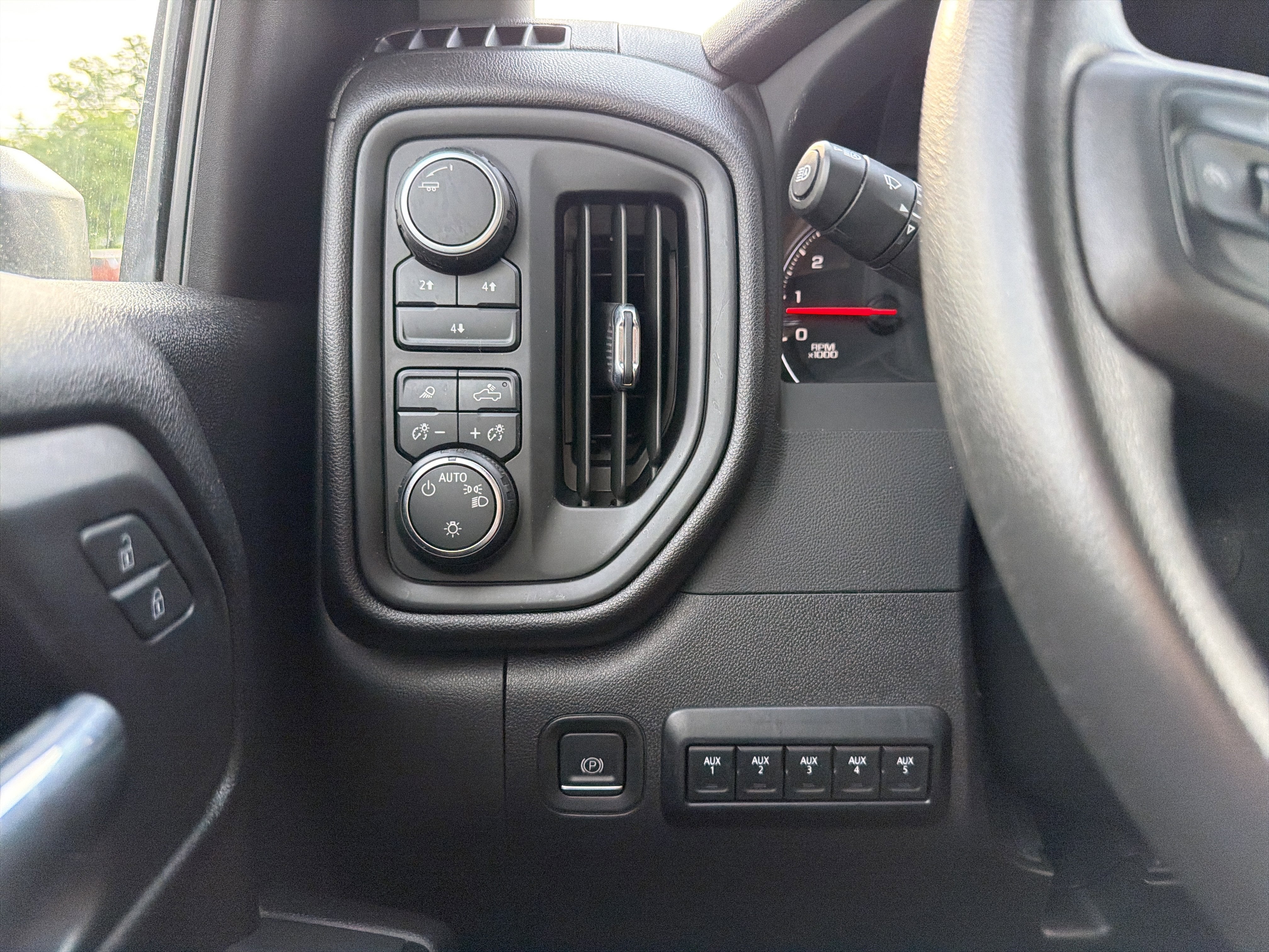 2024 Chevrolet Silverado 2500 HD Custom