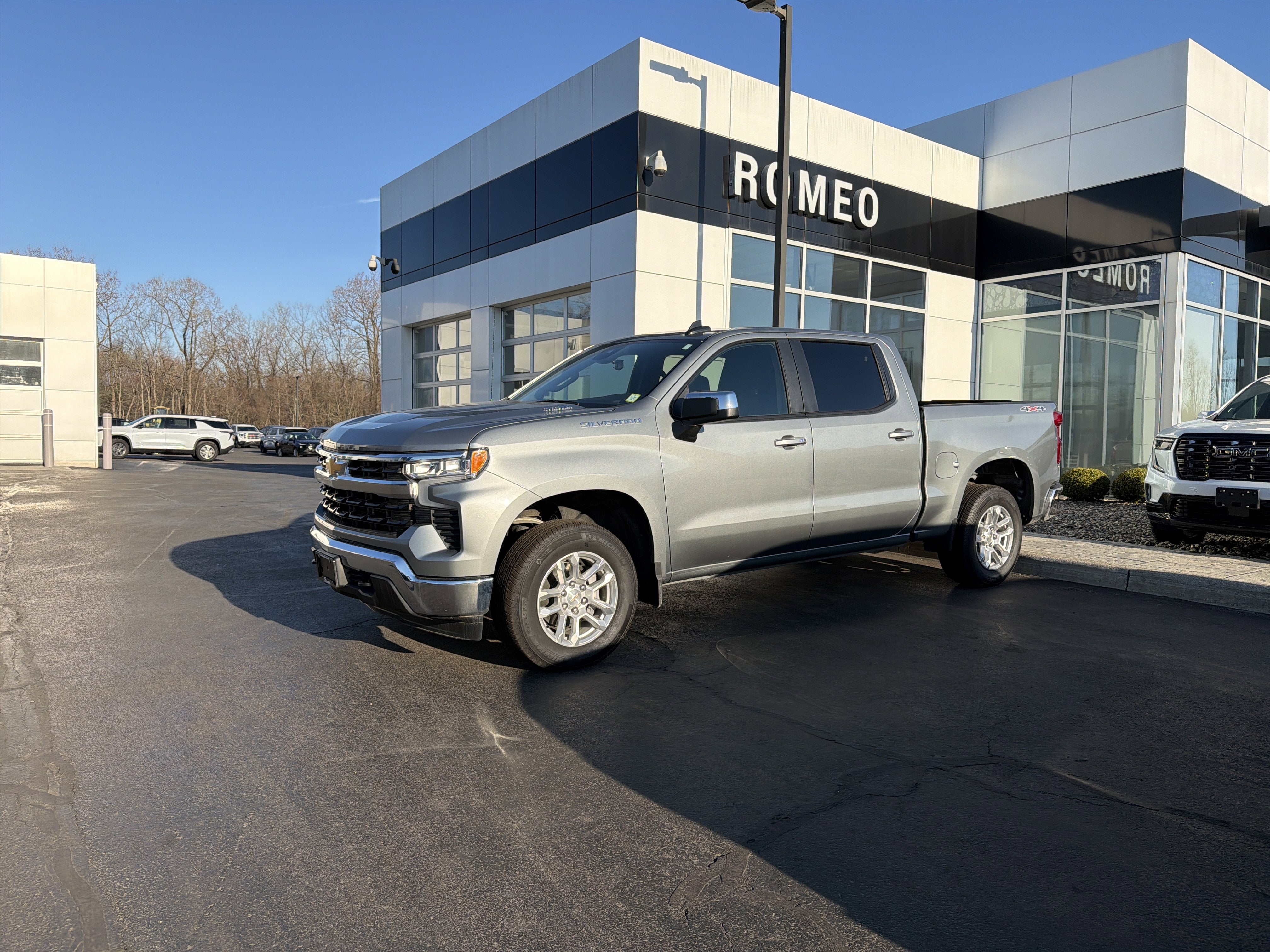 2026 Chevrolet Silverado 1500 LT (2FL)