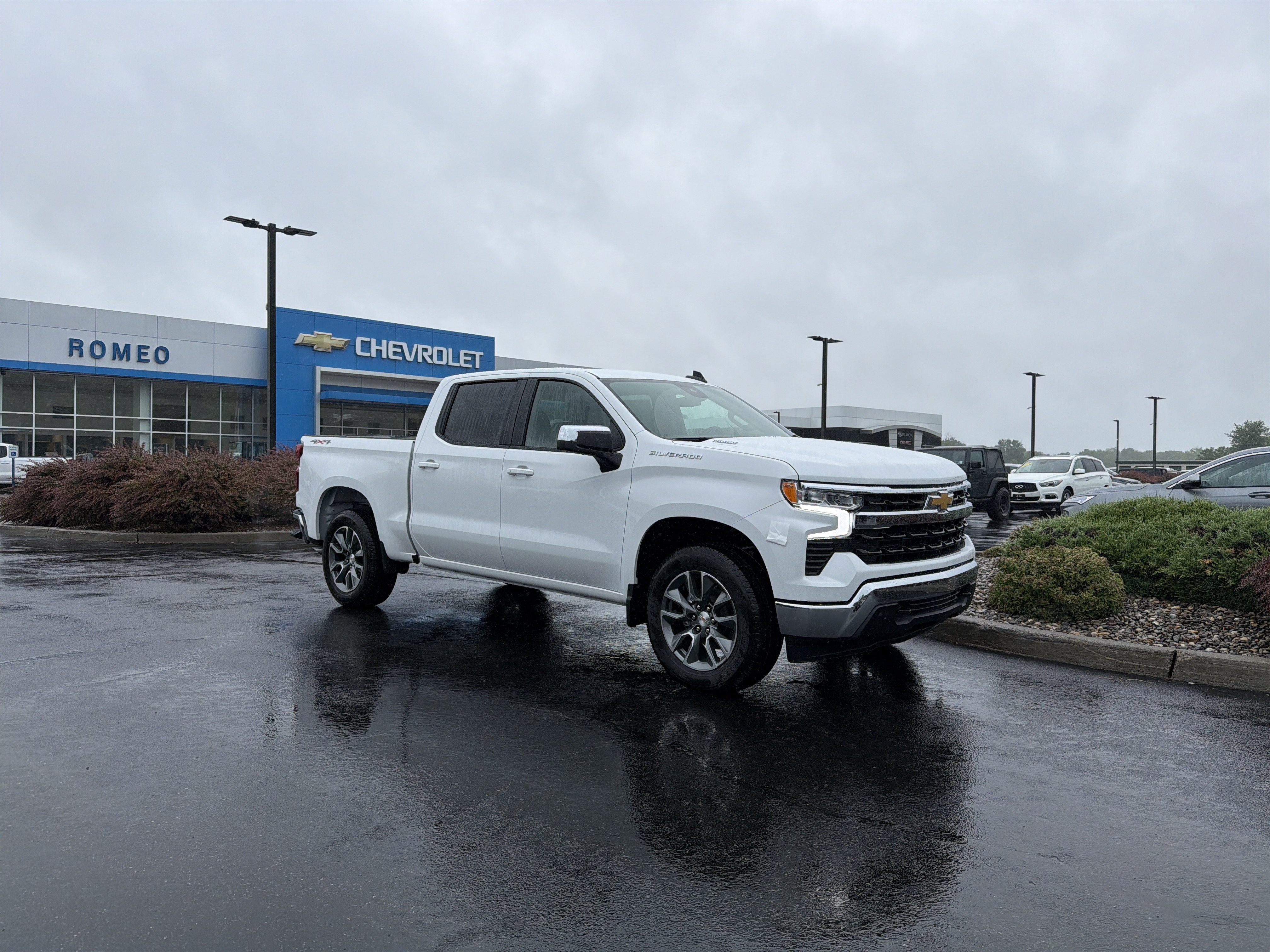 2026 Chevrolet Silverado 1500 LT (2FL)