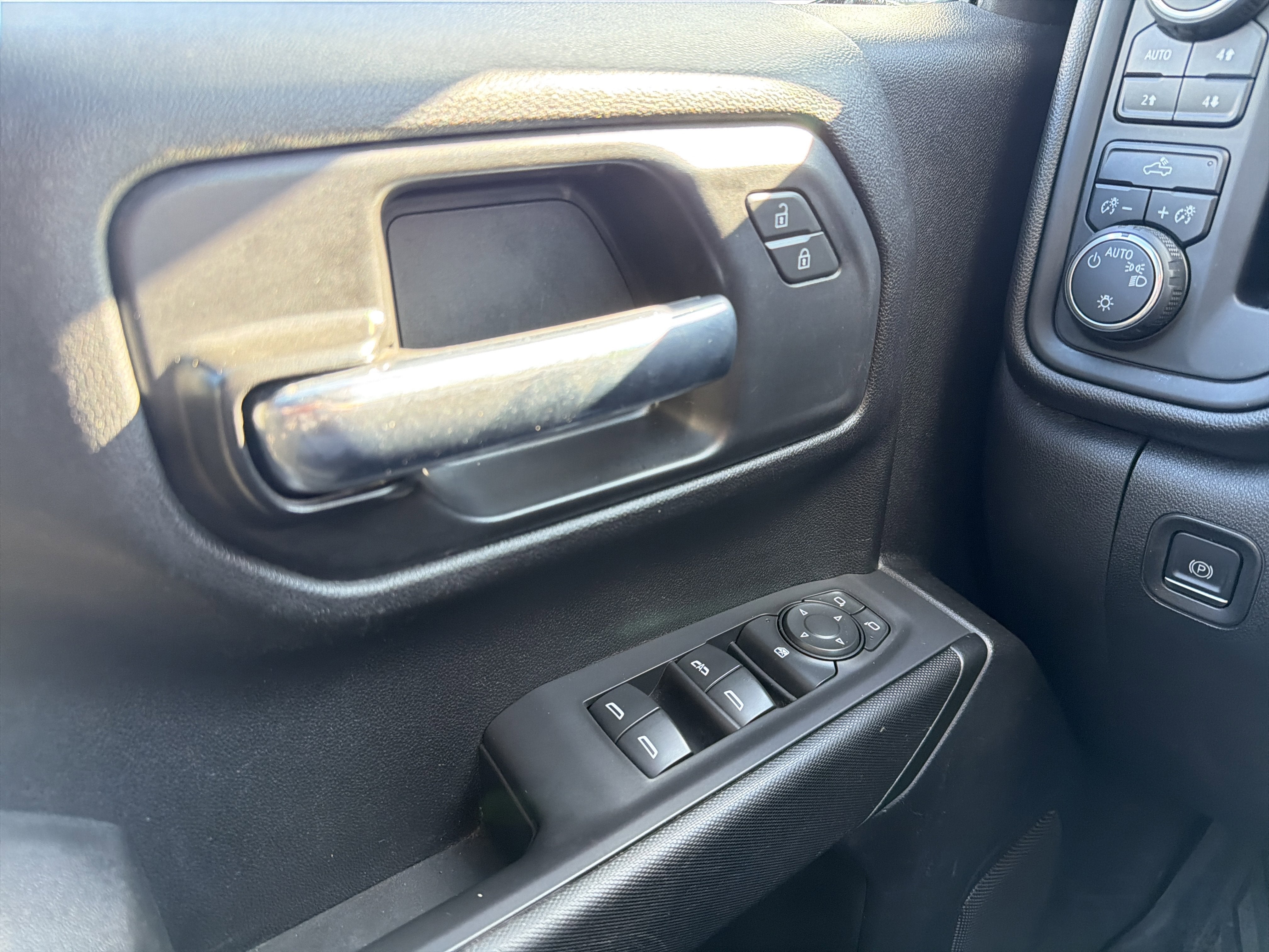 2021 Chevrolet Silverado 1500 Custom Trail Boss