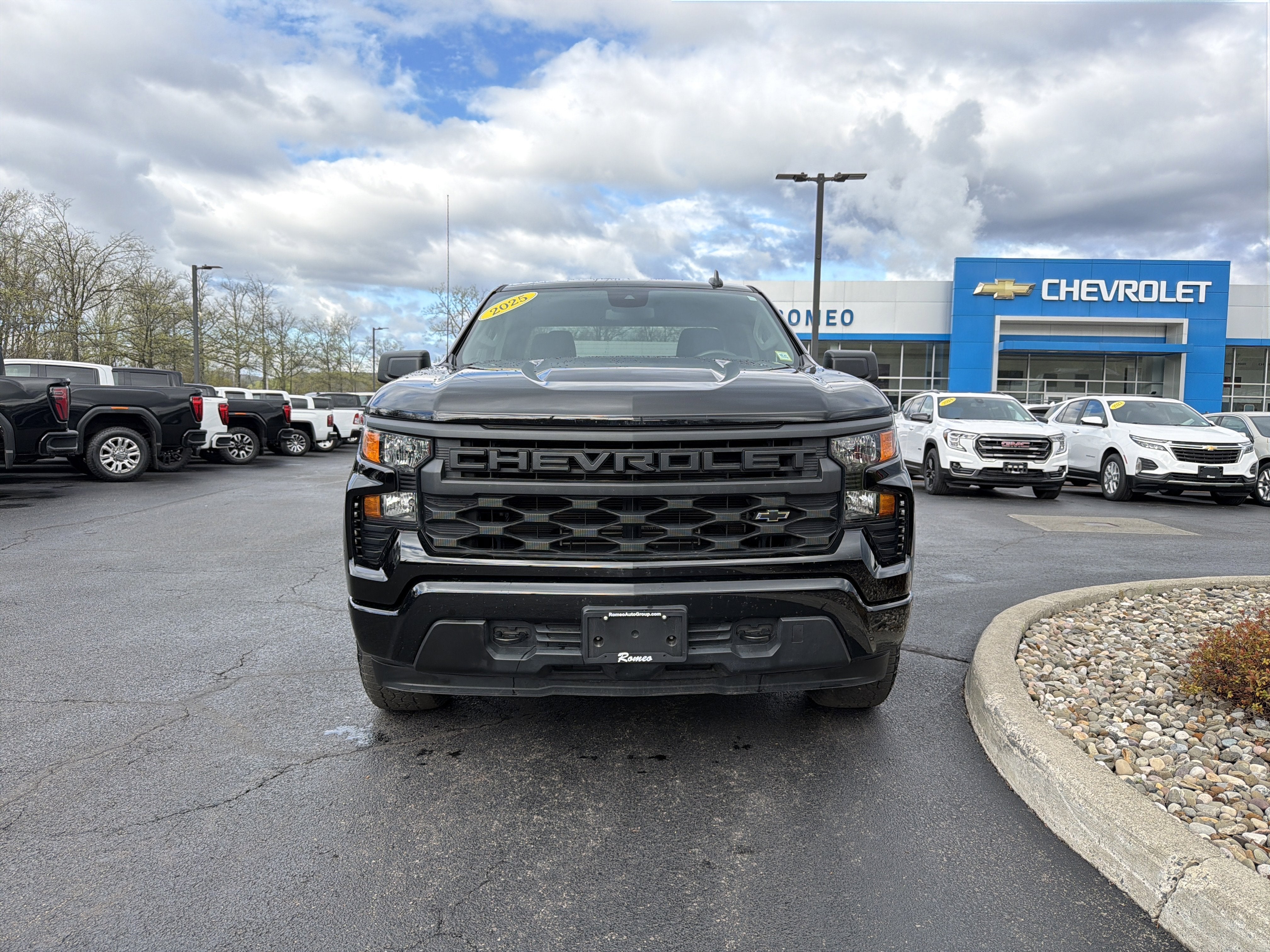 2025 Chevrolet Silverado 1500 Custom