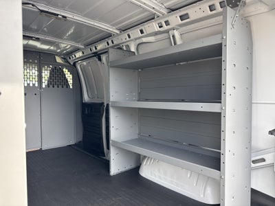 2025 Chevrolet Express Cargo WT