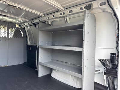 2025 Chevrolet Express Cargo WT