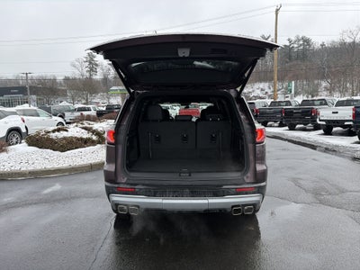 2024 GMC Acadia Elevation