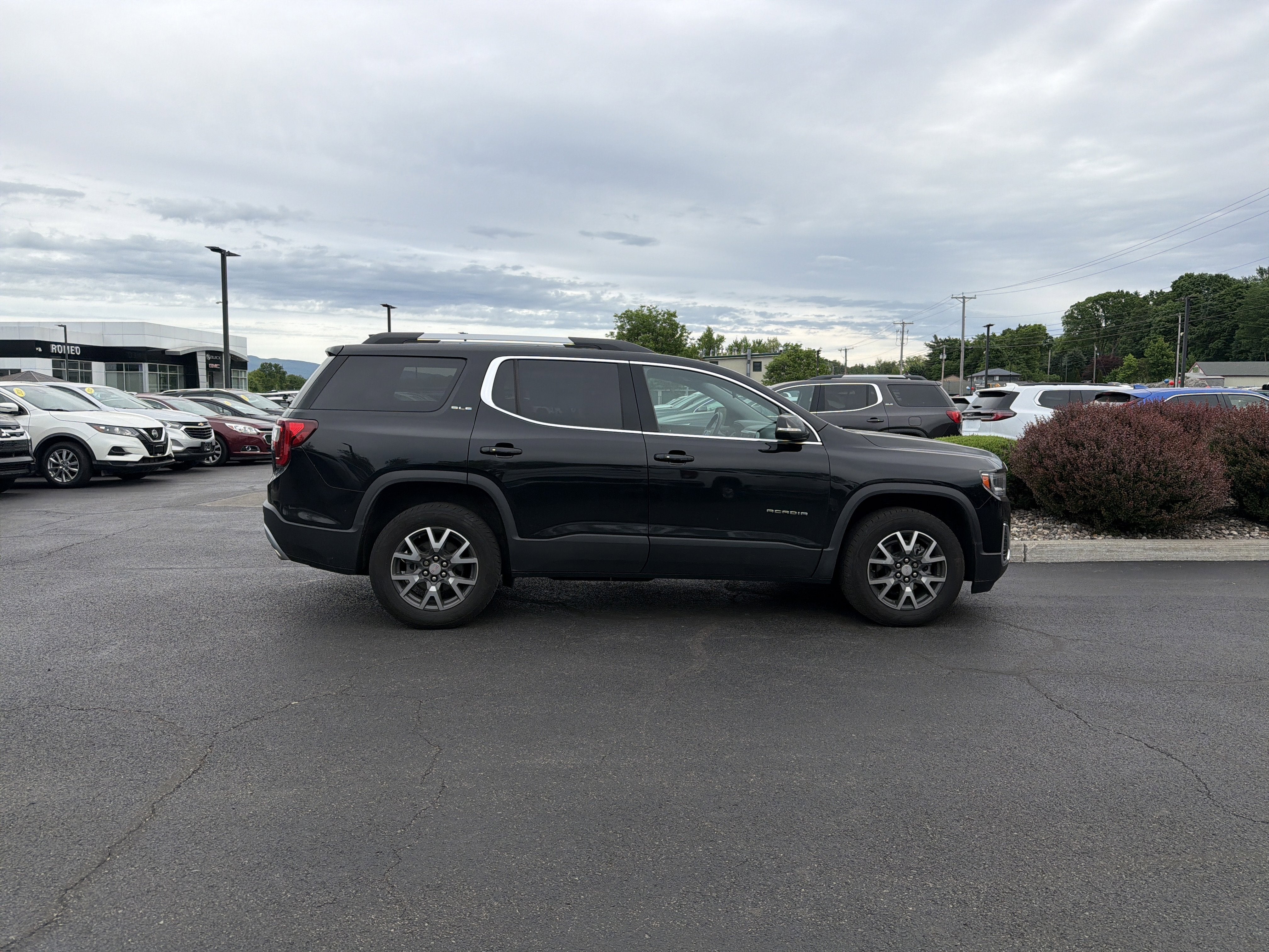 2021 GMC Acadia SLE