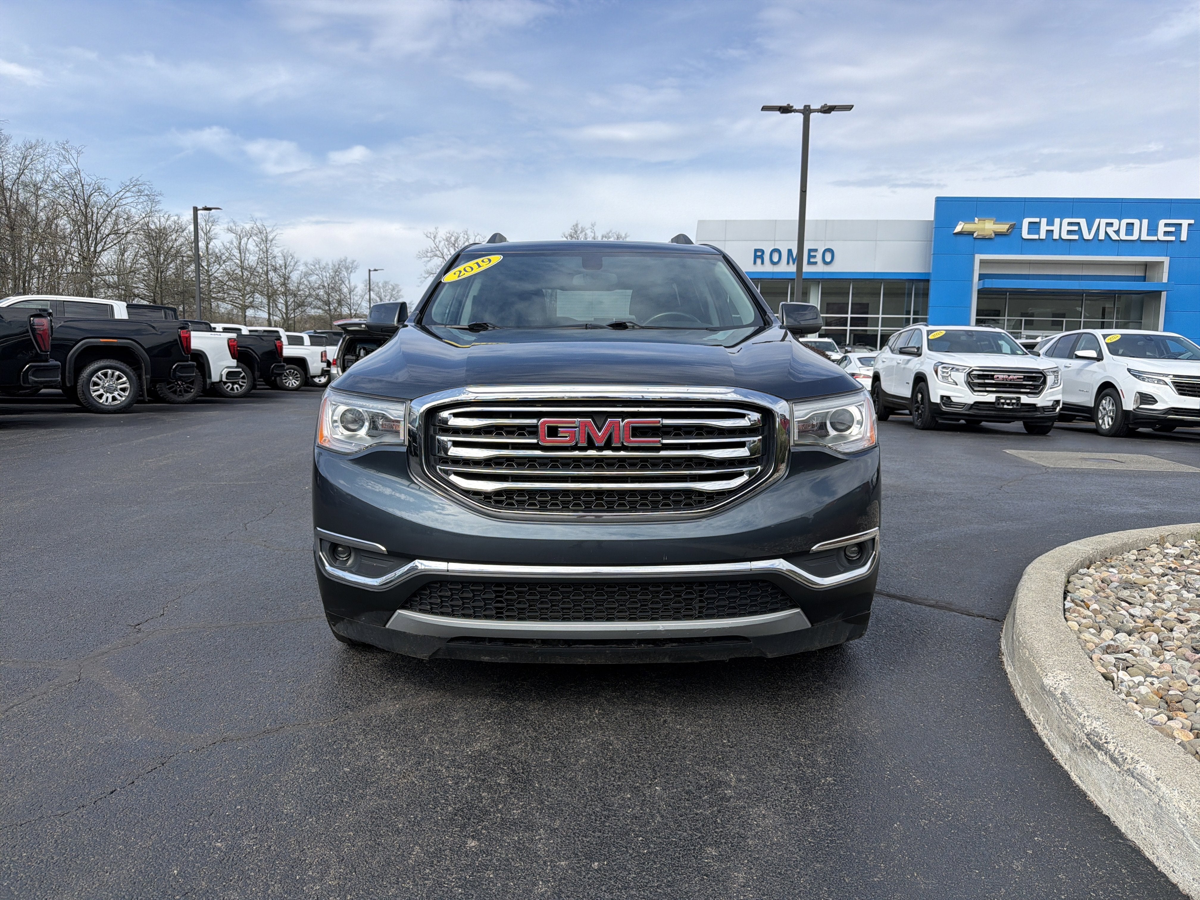 2019 GMC Acadia SLE