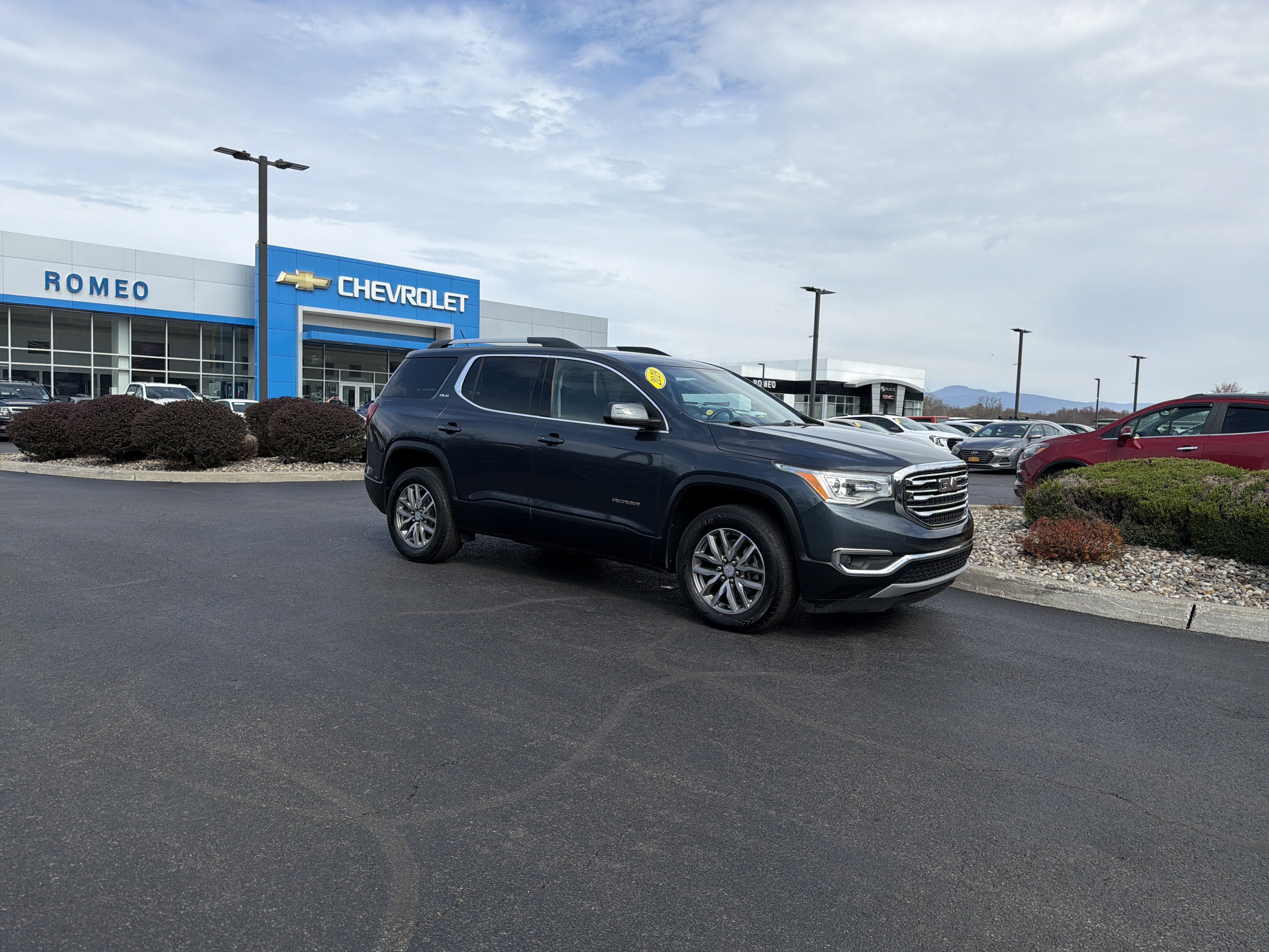 2019 GMC Acadia SLE