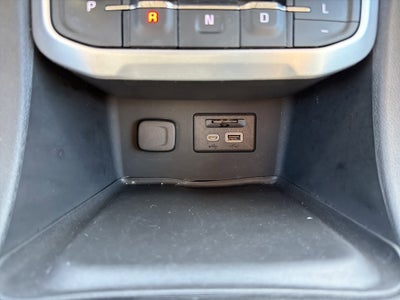 2021 GMC Acadia SLT
