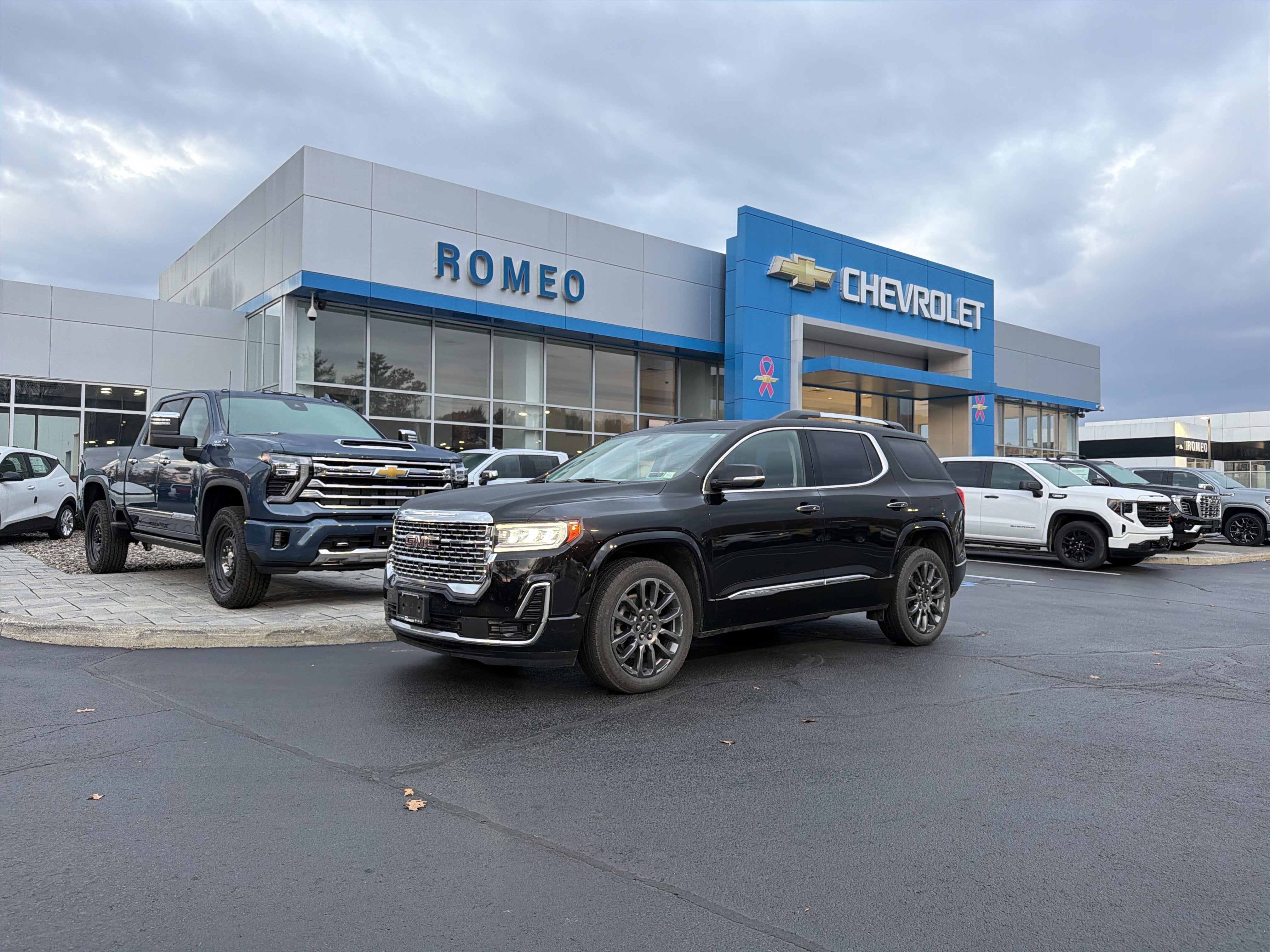 2022 GMC Acadia Denali