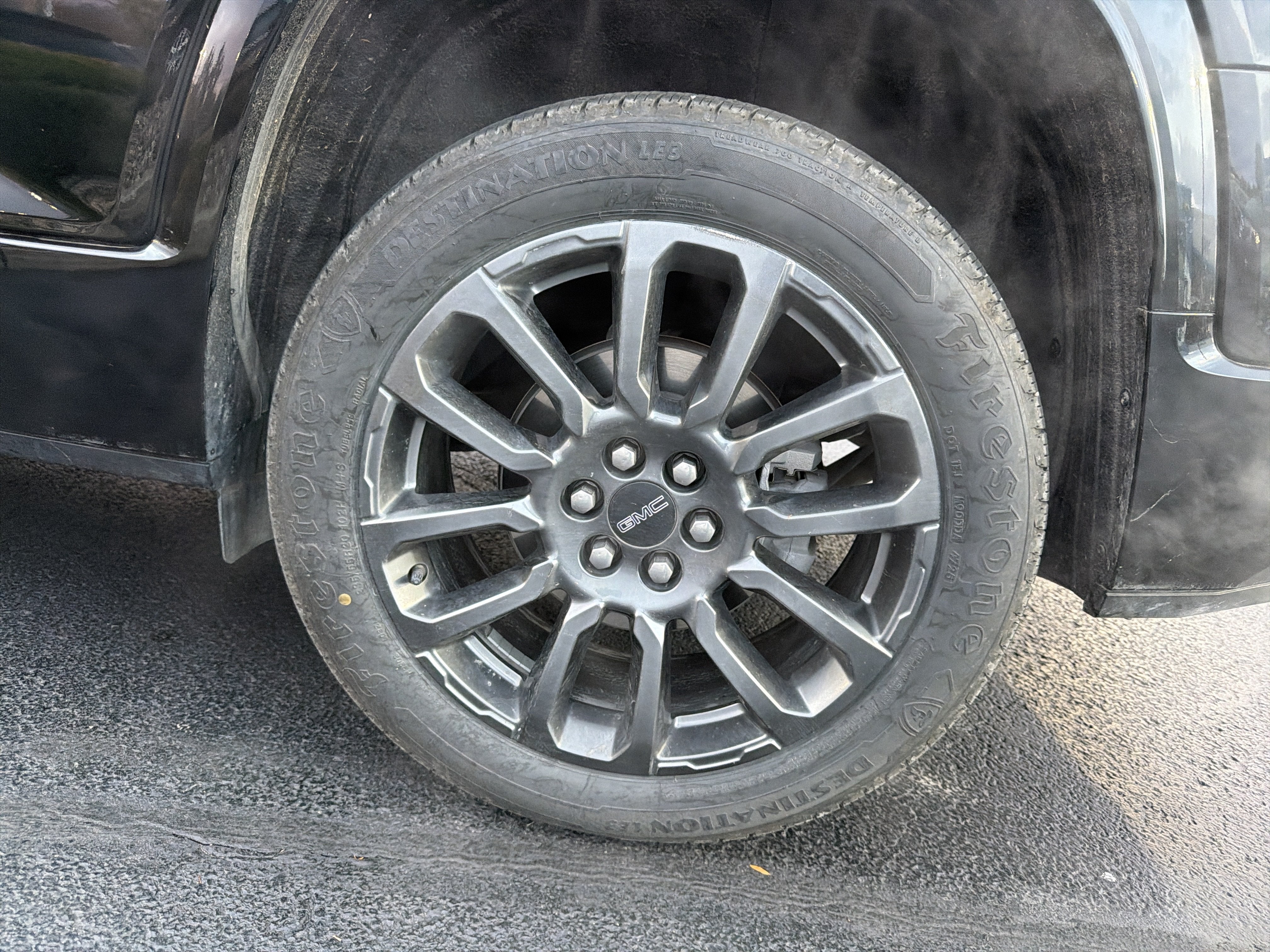 2022 GMC Acadia Denali