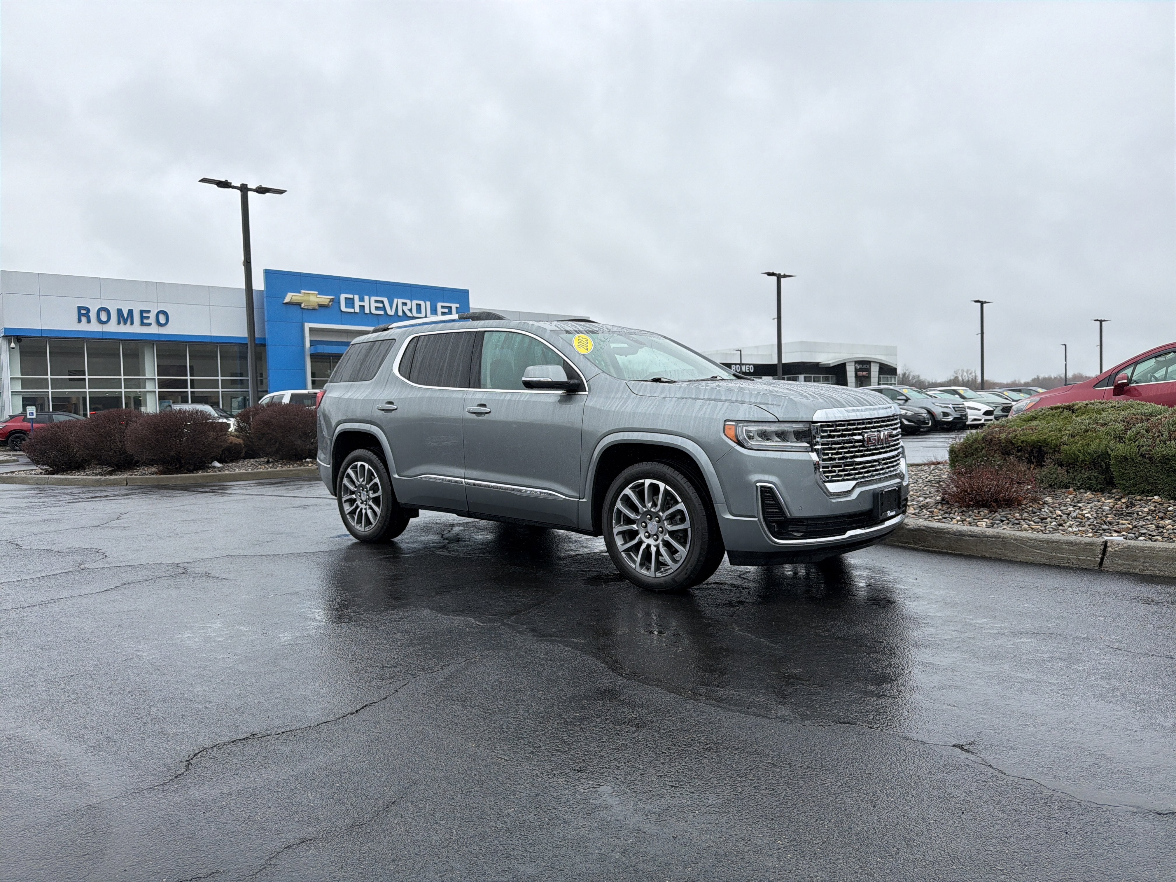 2023 GMC Acadia Denali