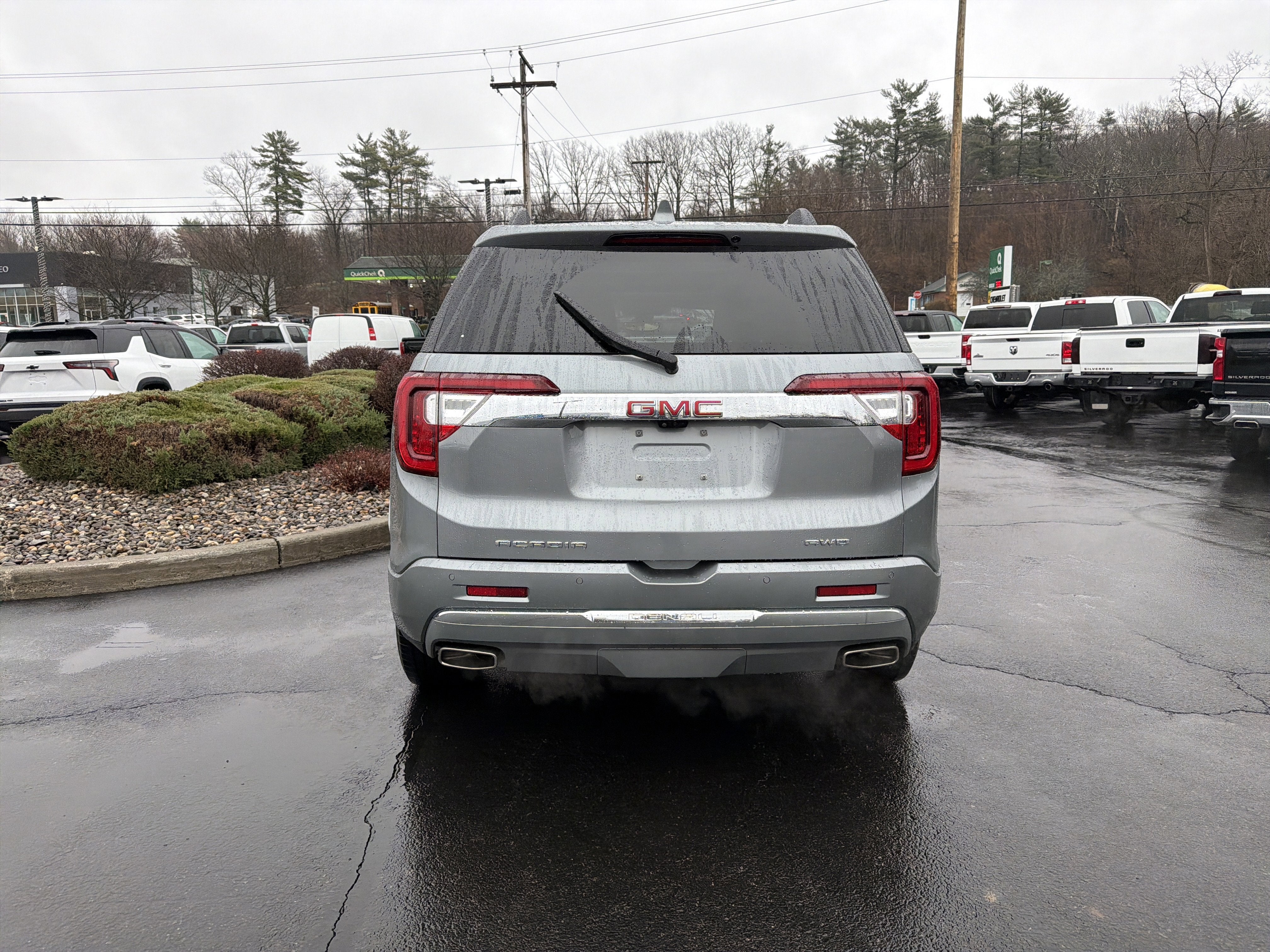 2023 GMC Acadia Denali