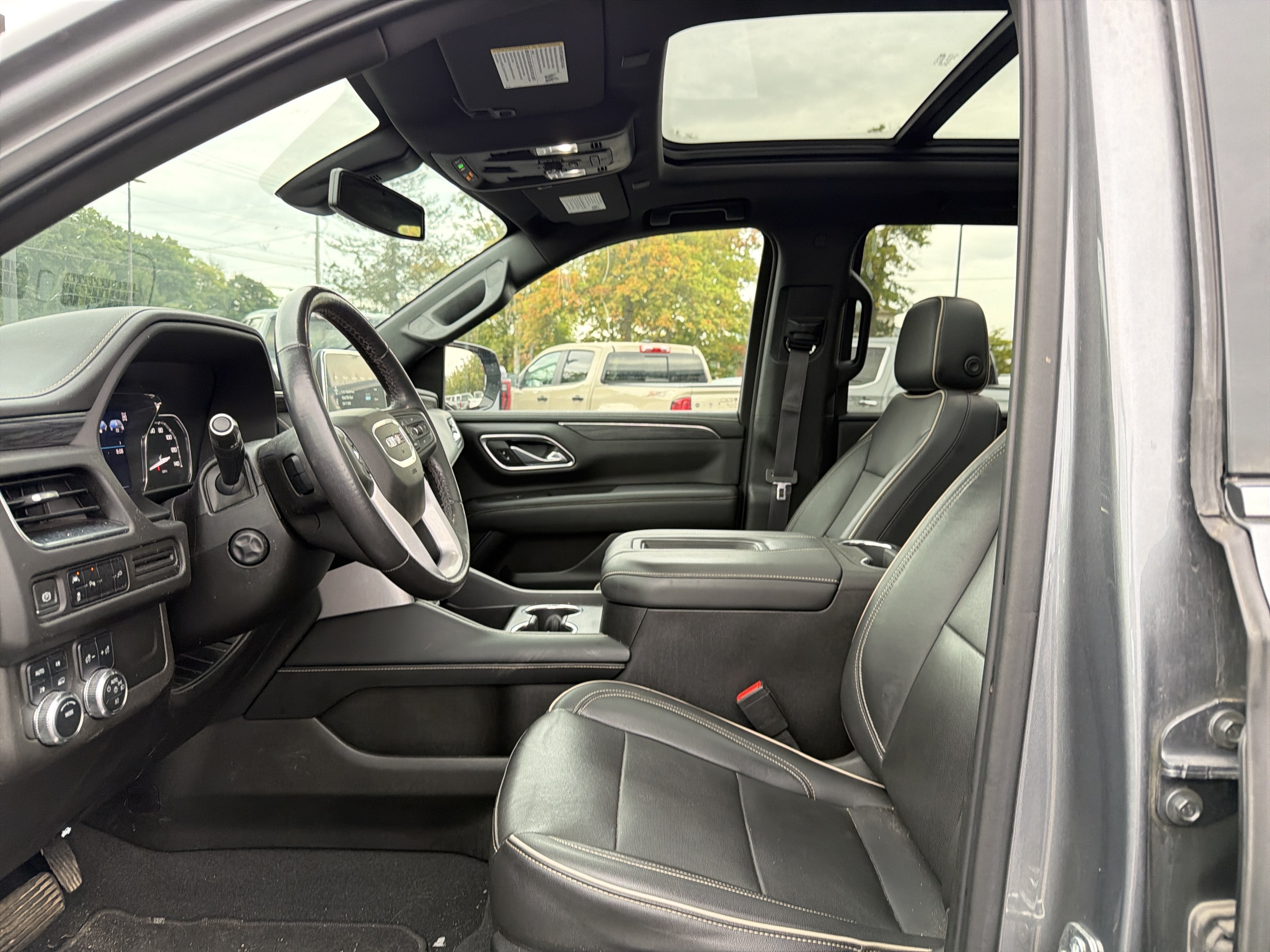 2021 GMC Yukon SLT