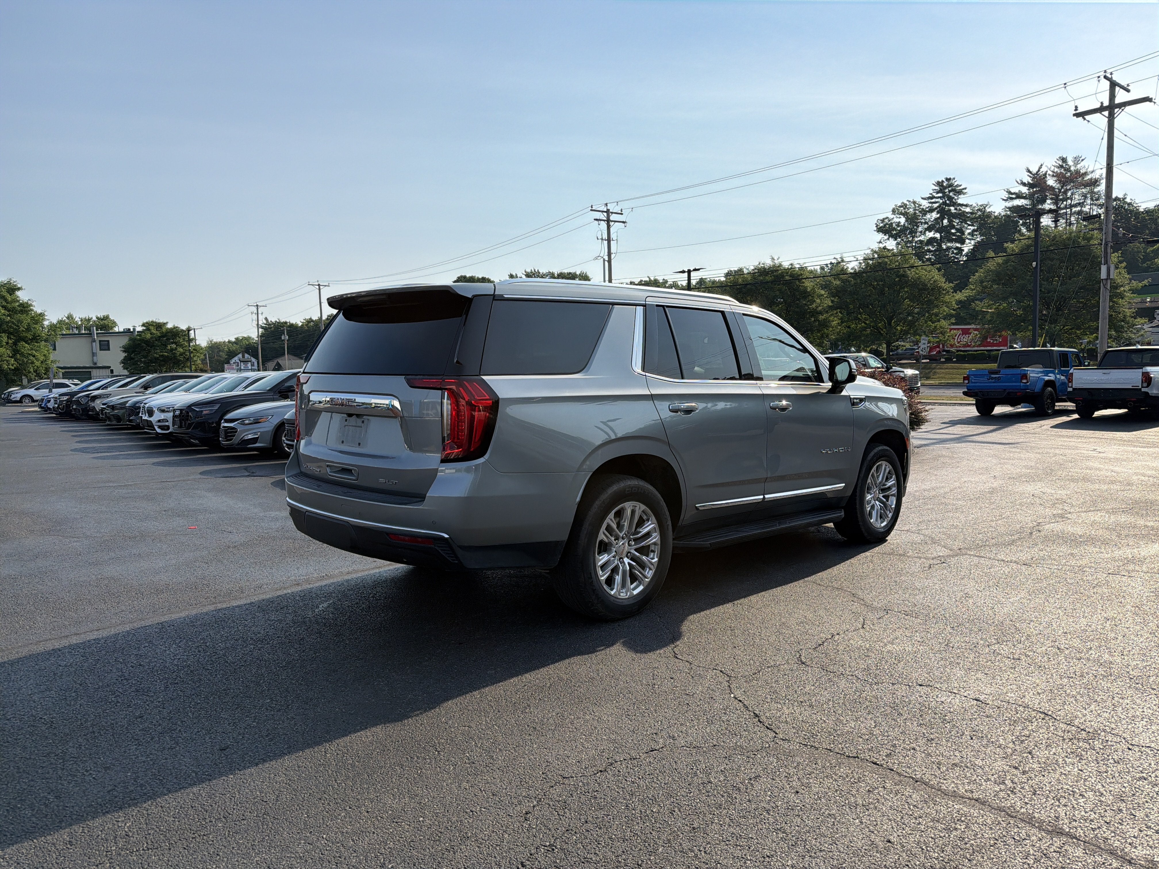 2024 GMC Yukon SLT